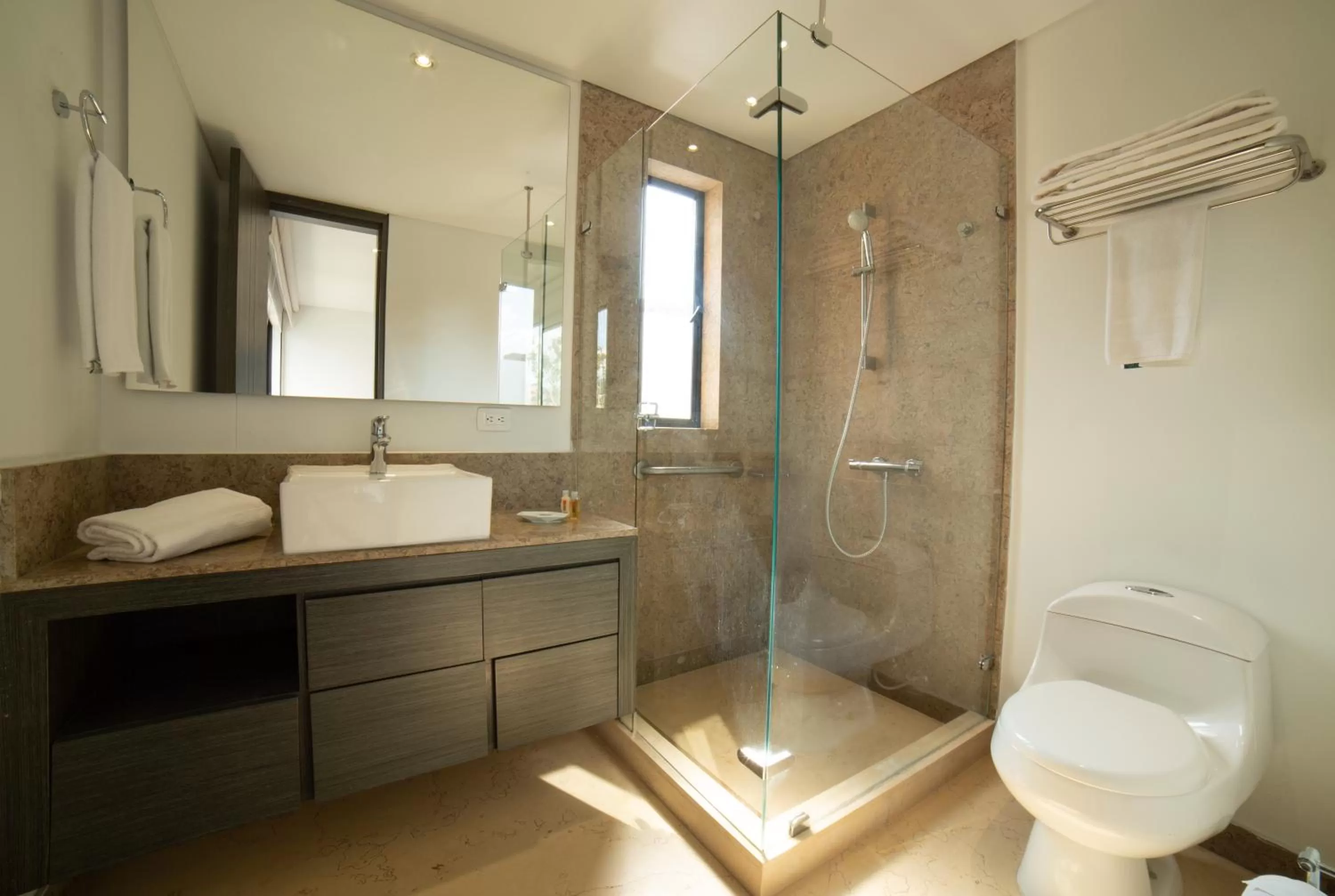 Bathroom in Hotel Espacio 94