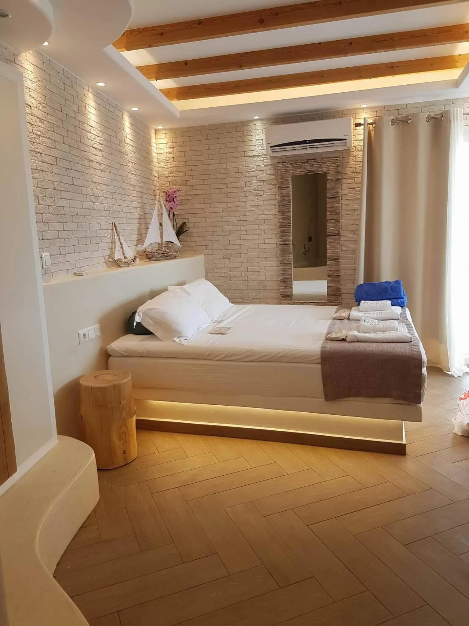 Bedroom, Bed in Polis of Naxos