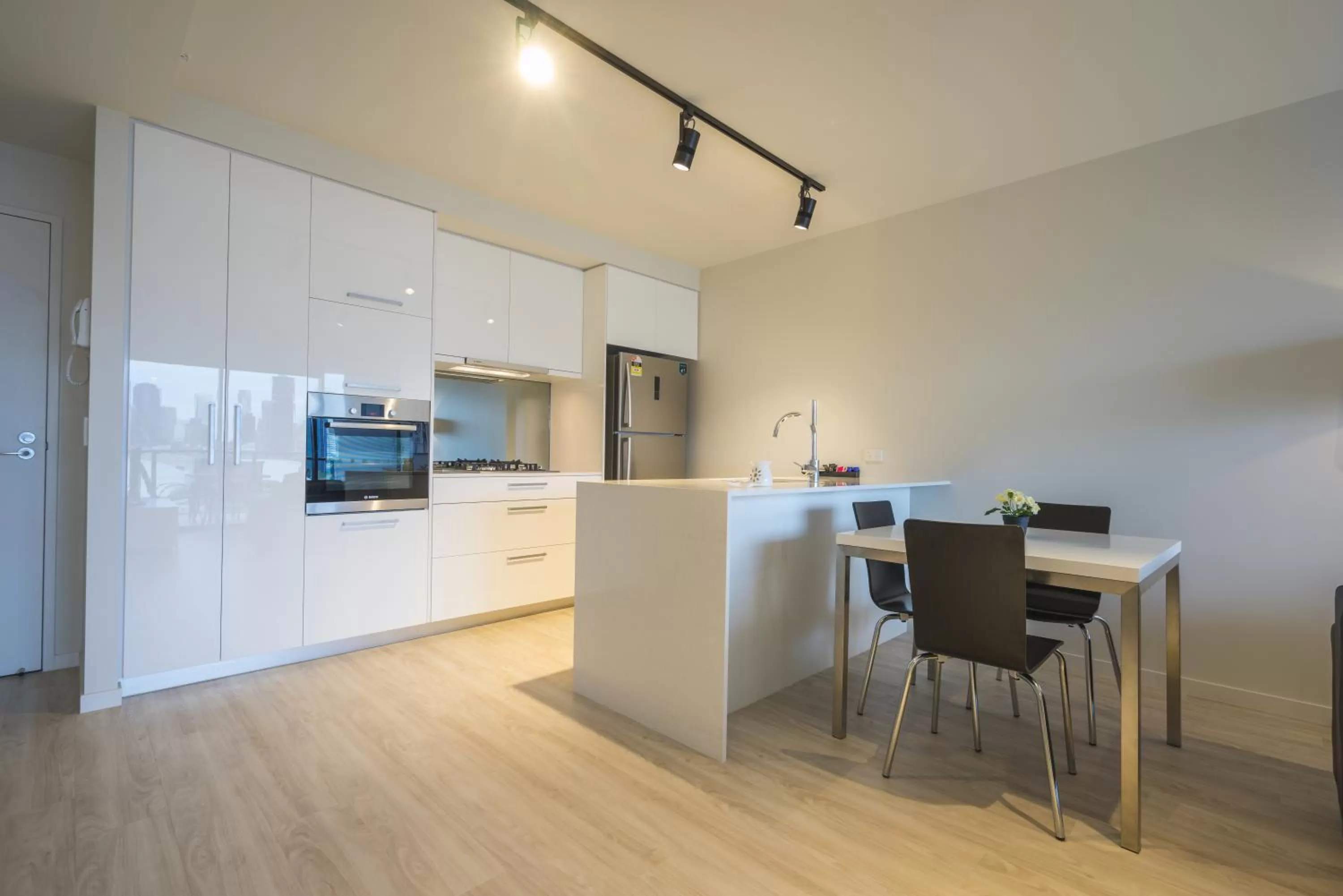 Kitchen or kitchenette in Arena Apartments by CLLIX