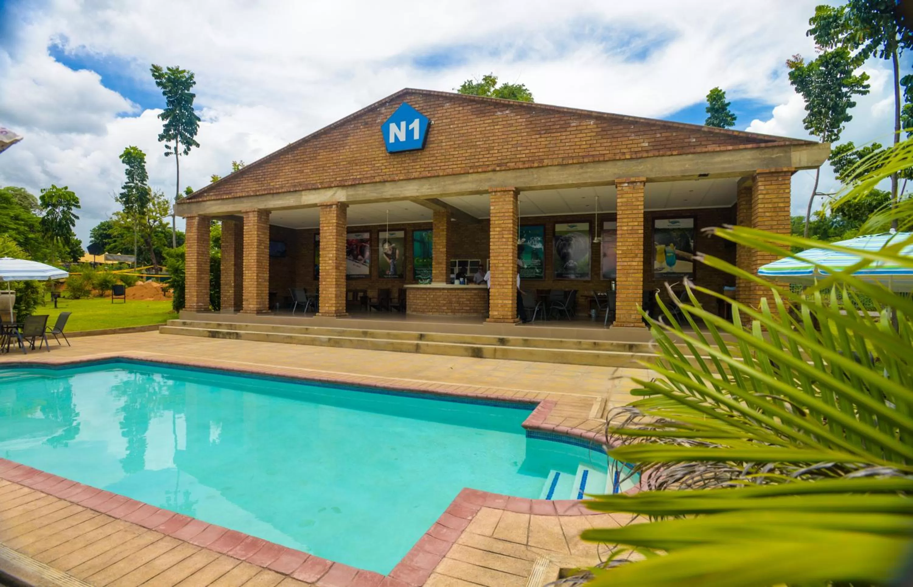 Swimming pool in N1 Hotel & Campsite Victoria Falls