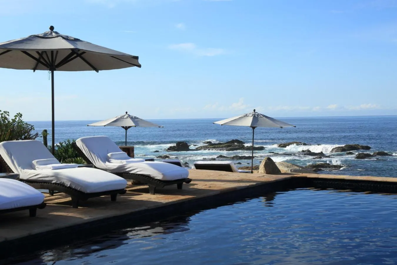 Swimming pool in Esperanza, Auberge Collection