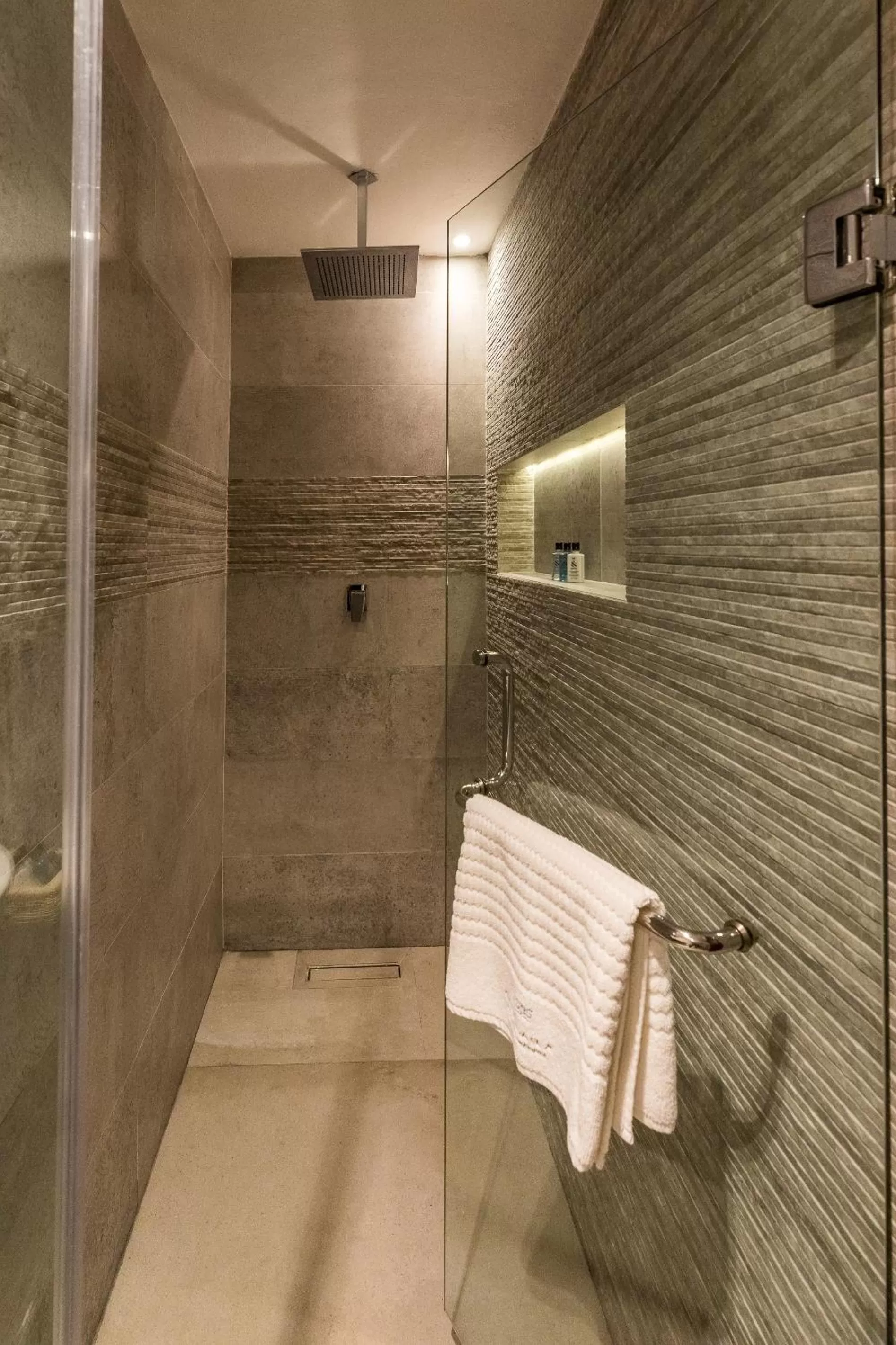 Shower in Casa Naila Hotel Boutique