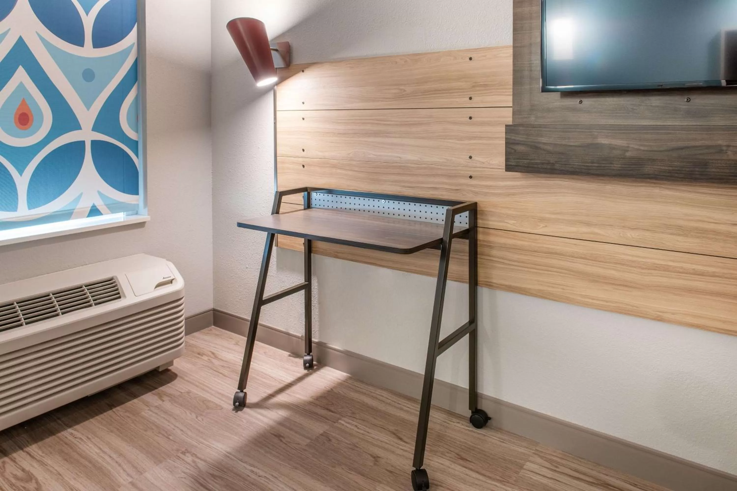 Bedroom, Bed in Tru by Hilton Fayetteville I-95