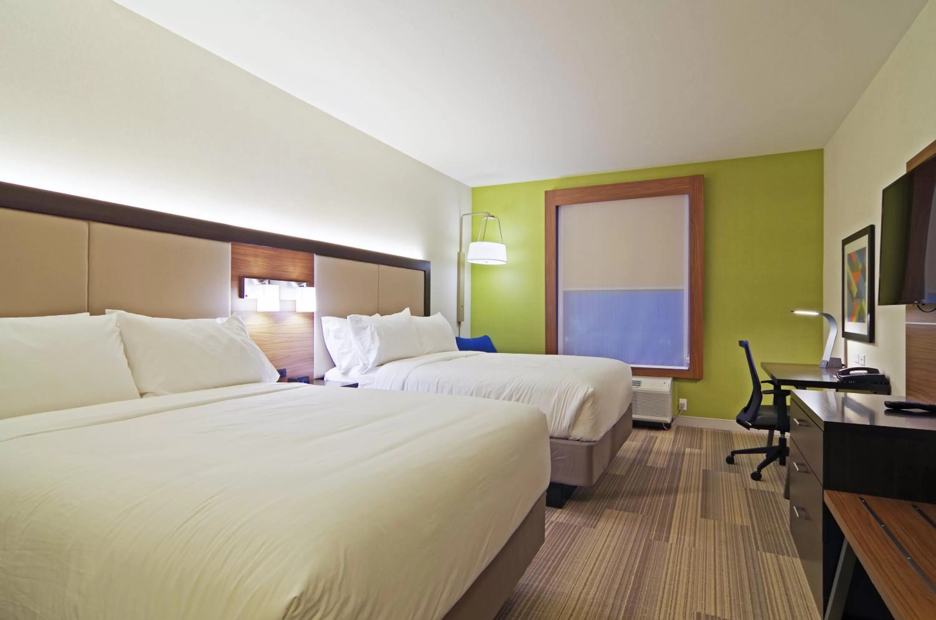 Photo of the whole room, Bed in Holiday Inn Express & Suites - Phoenix North - Scottsdale by IHG