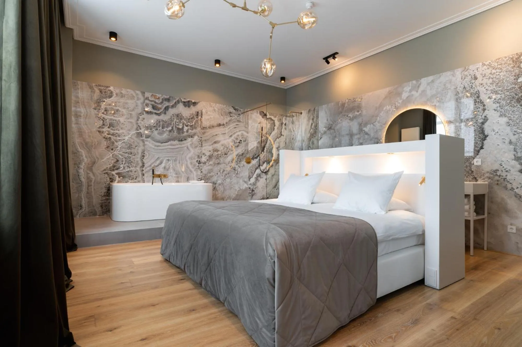 Bedroom, Bed in Het Arresthuis