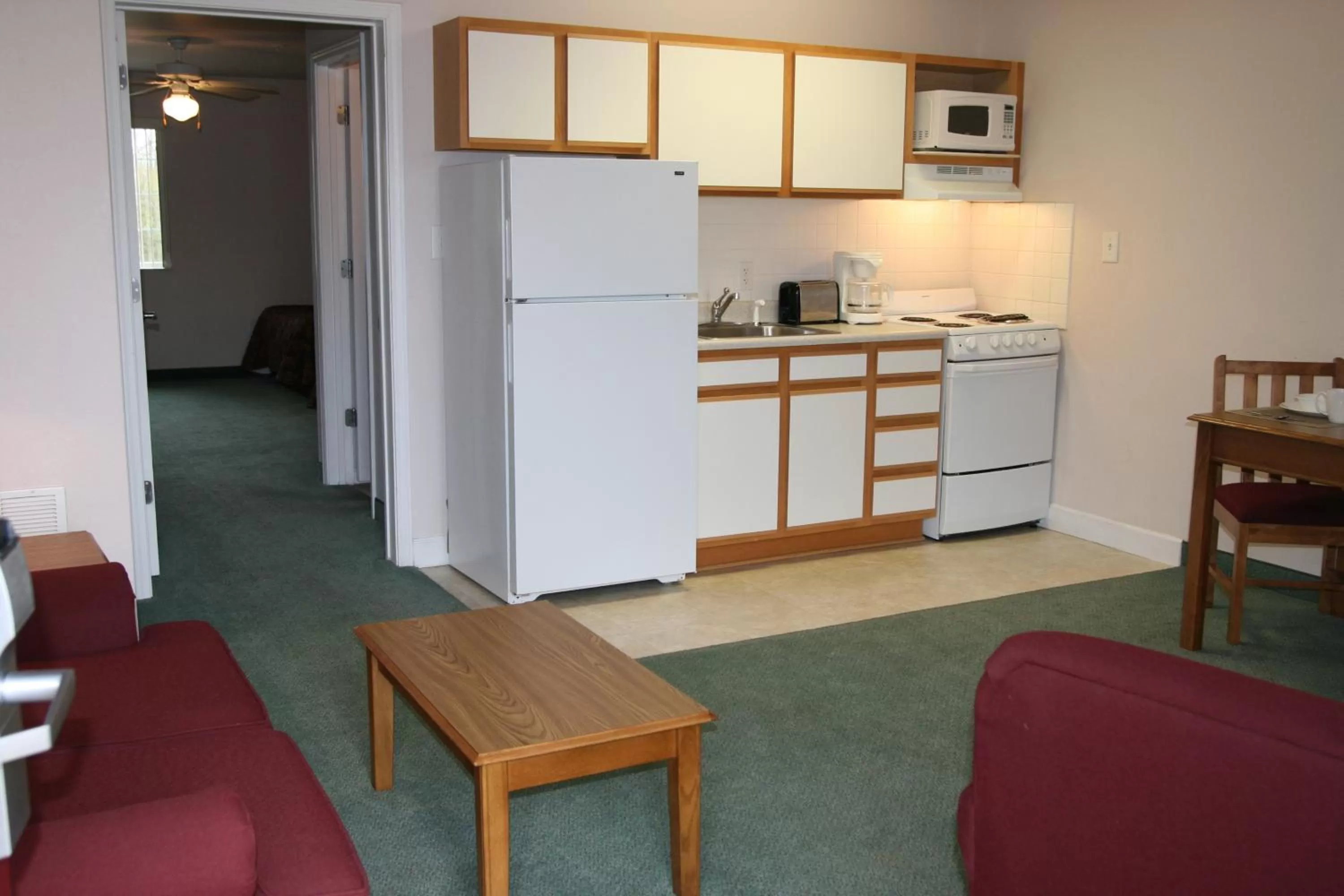Kitchen or kitchenette in Affordable Suites Rocky Mount