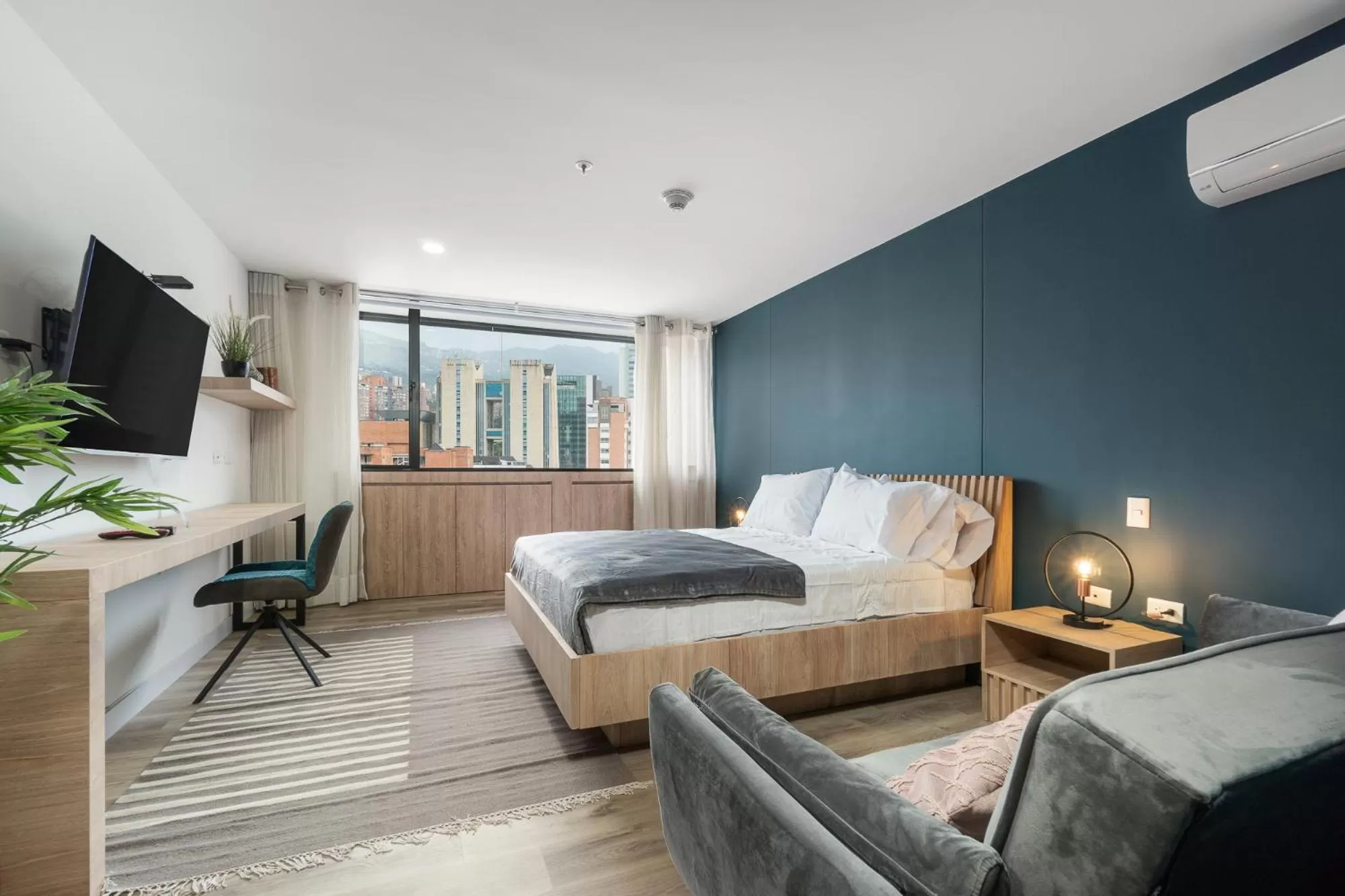 Bedroom, Bed in Apartamentos Go Living & Suites by HOUSY HOST