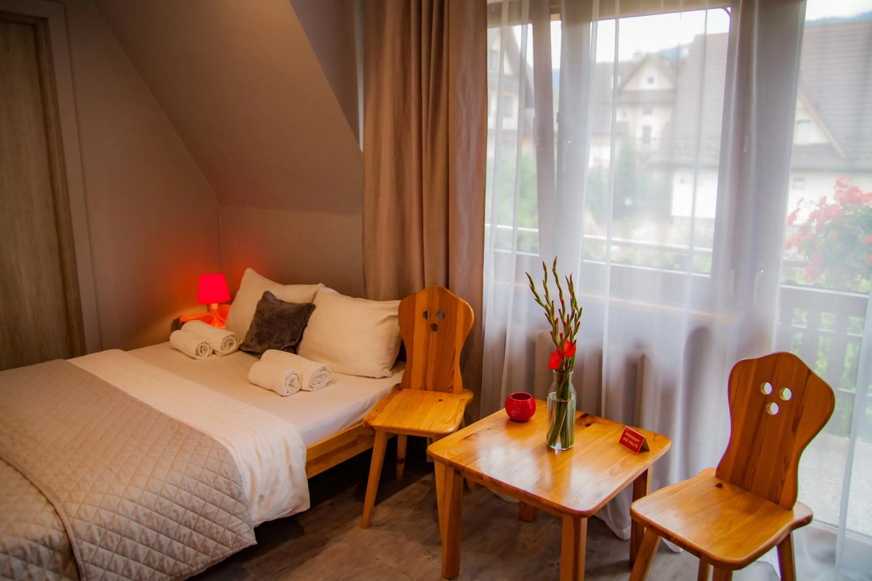 Bed in POKOJE GOŚCINNE WILCZNIK 12