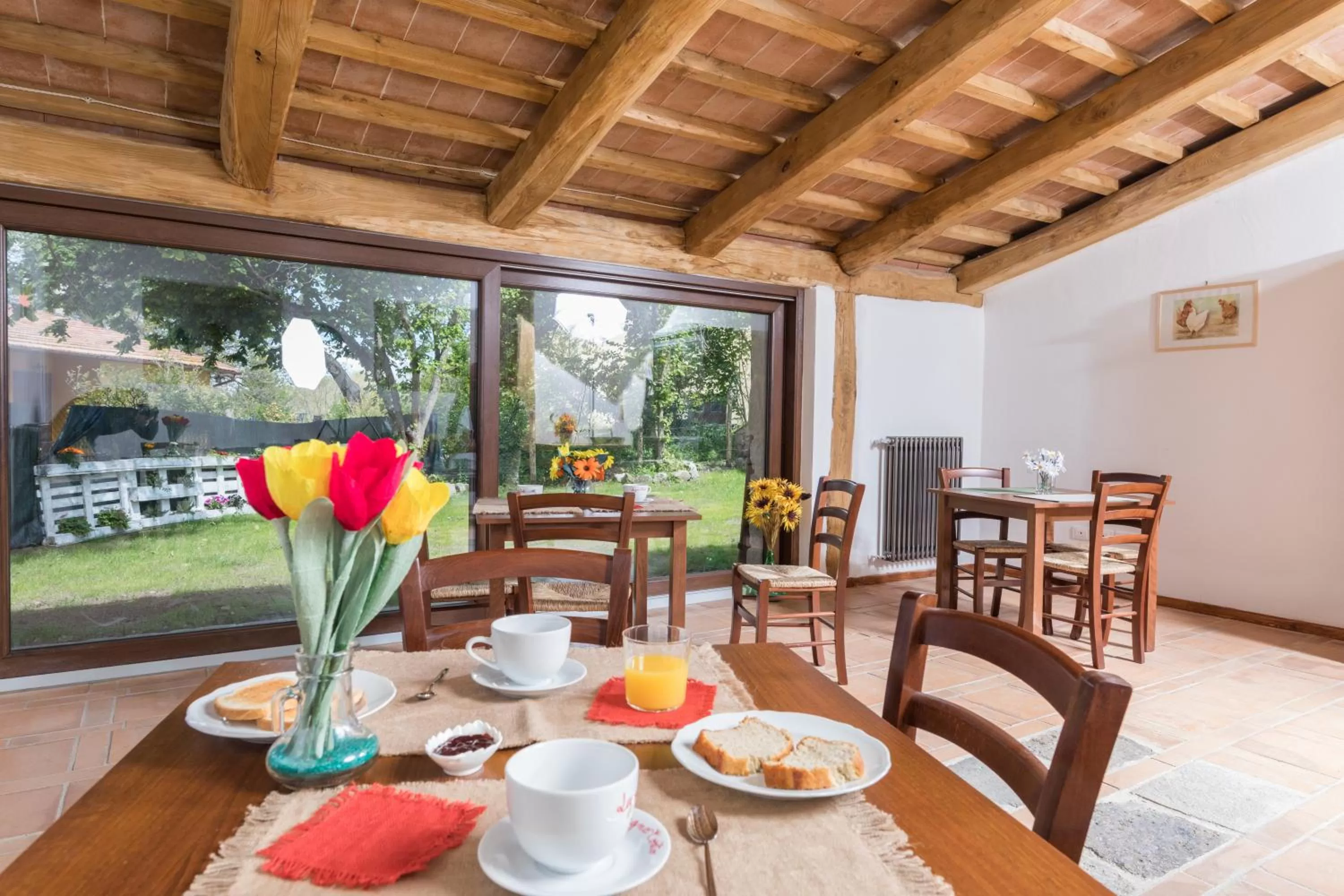 Communal lounge/ TV room in B&B Podere Legnotorto