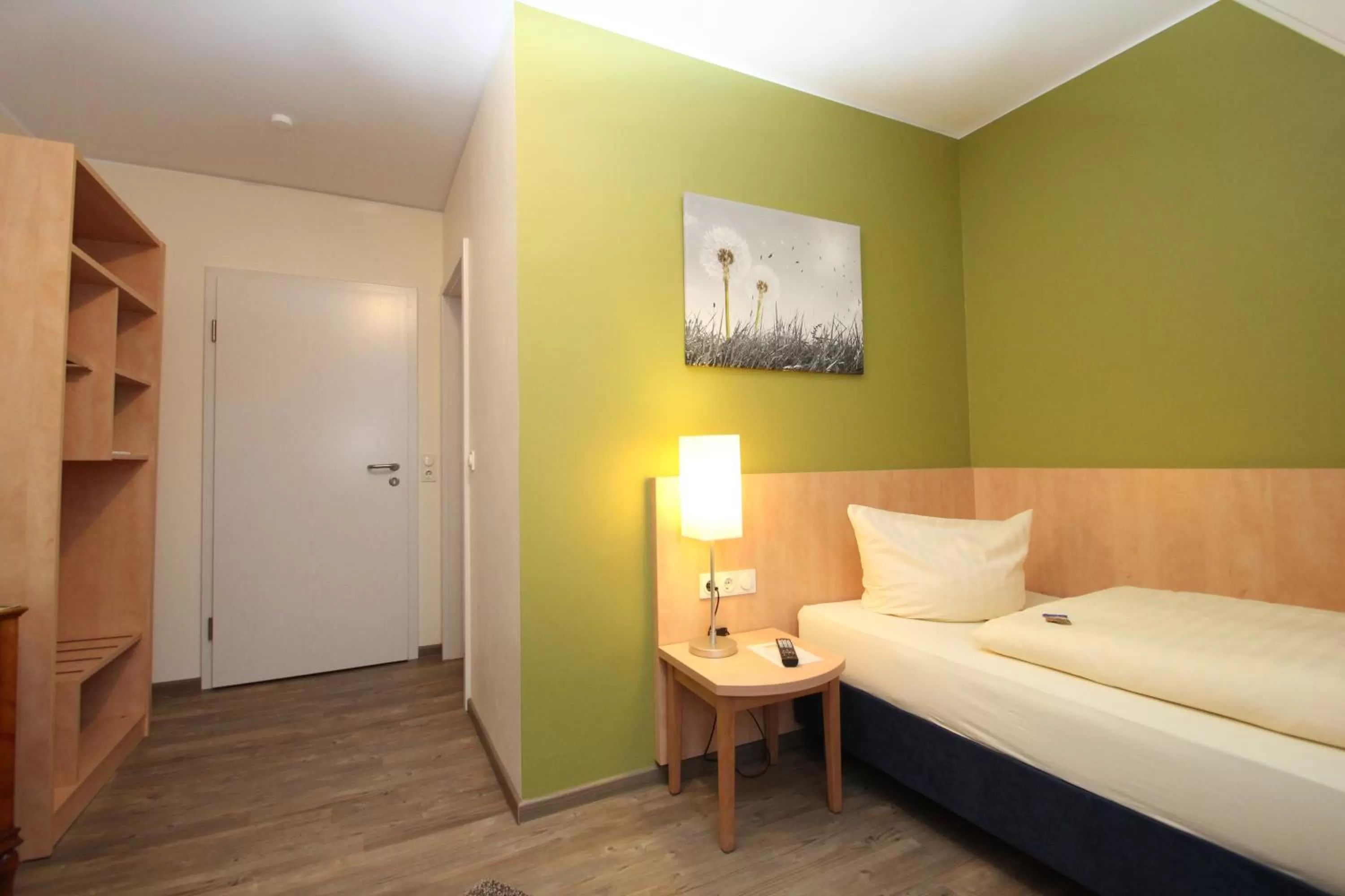 Photo of the whole room, Bed in Gasthof Weißes Roß