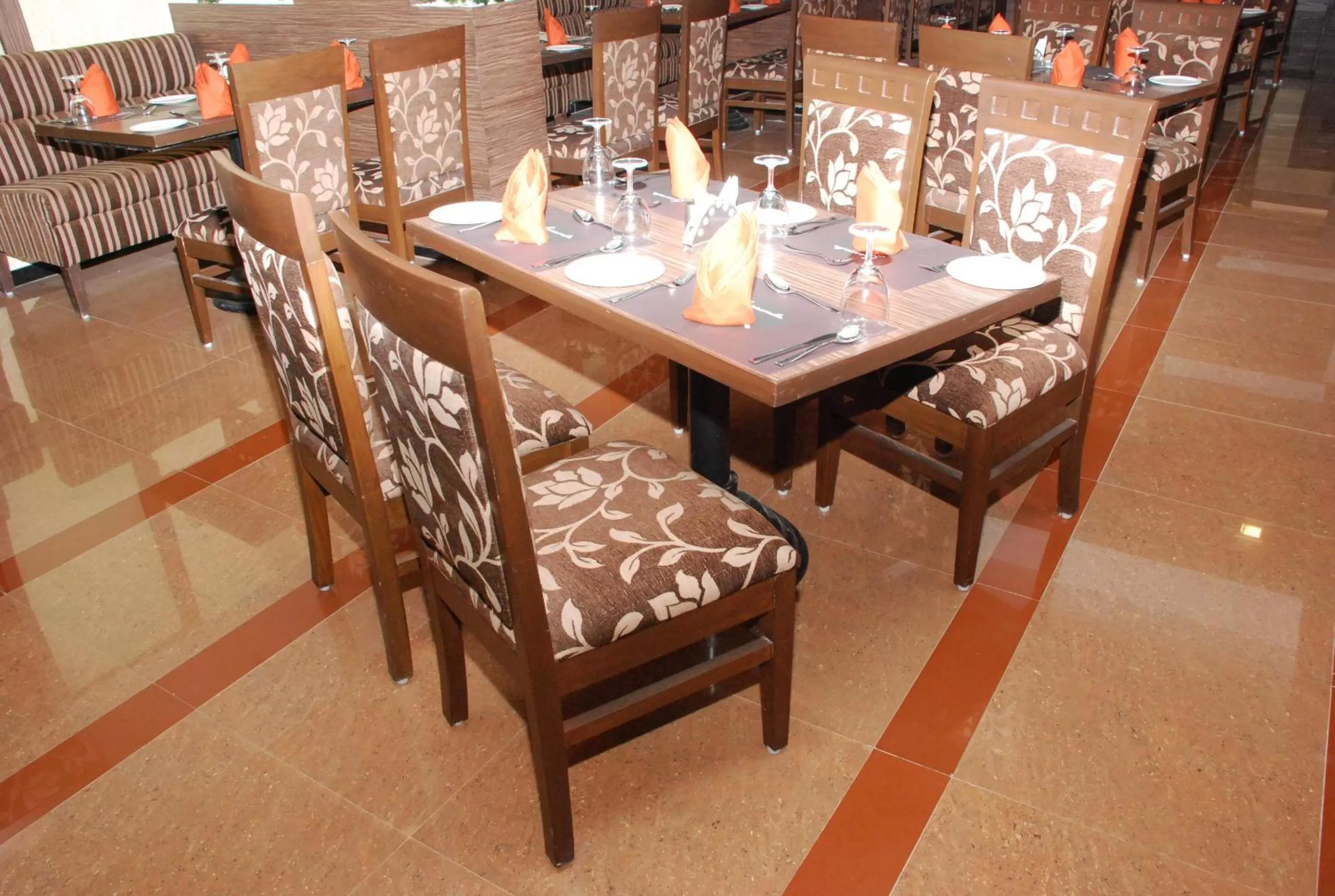 Restaurant/places to eat in Clinton Park Inn