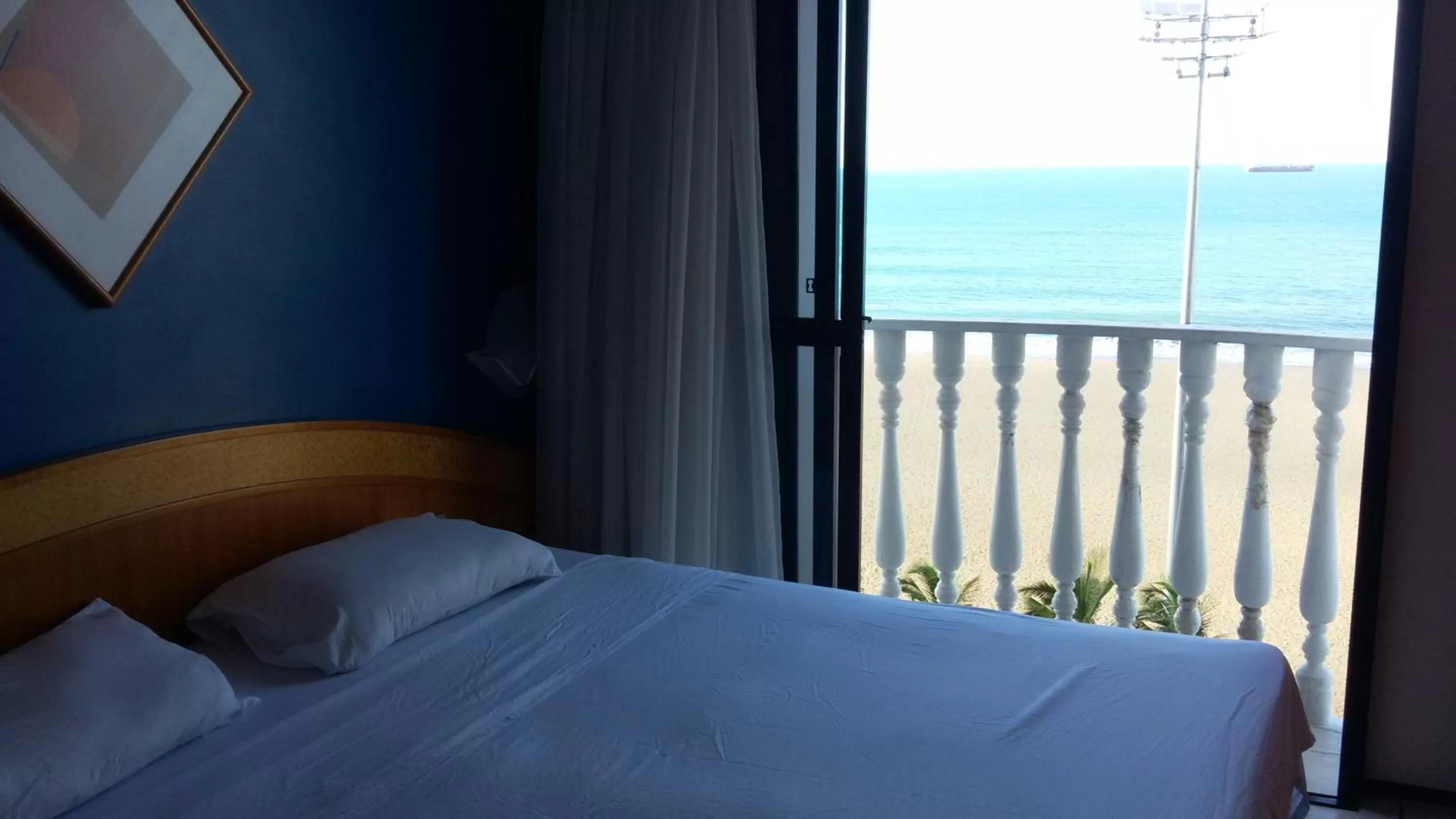 Property building, Bed in Classic Residence Beira Mar