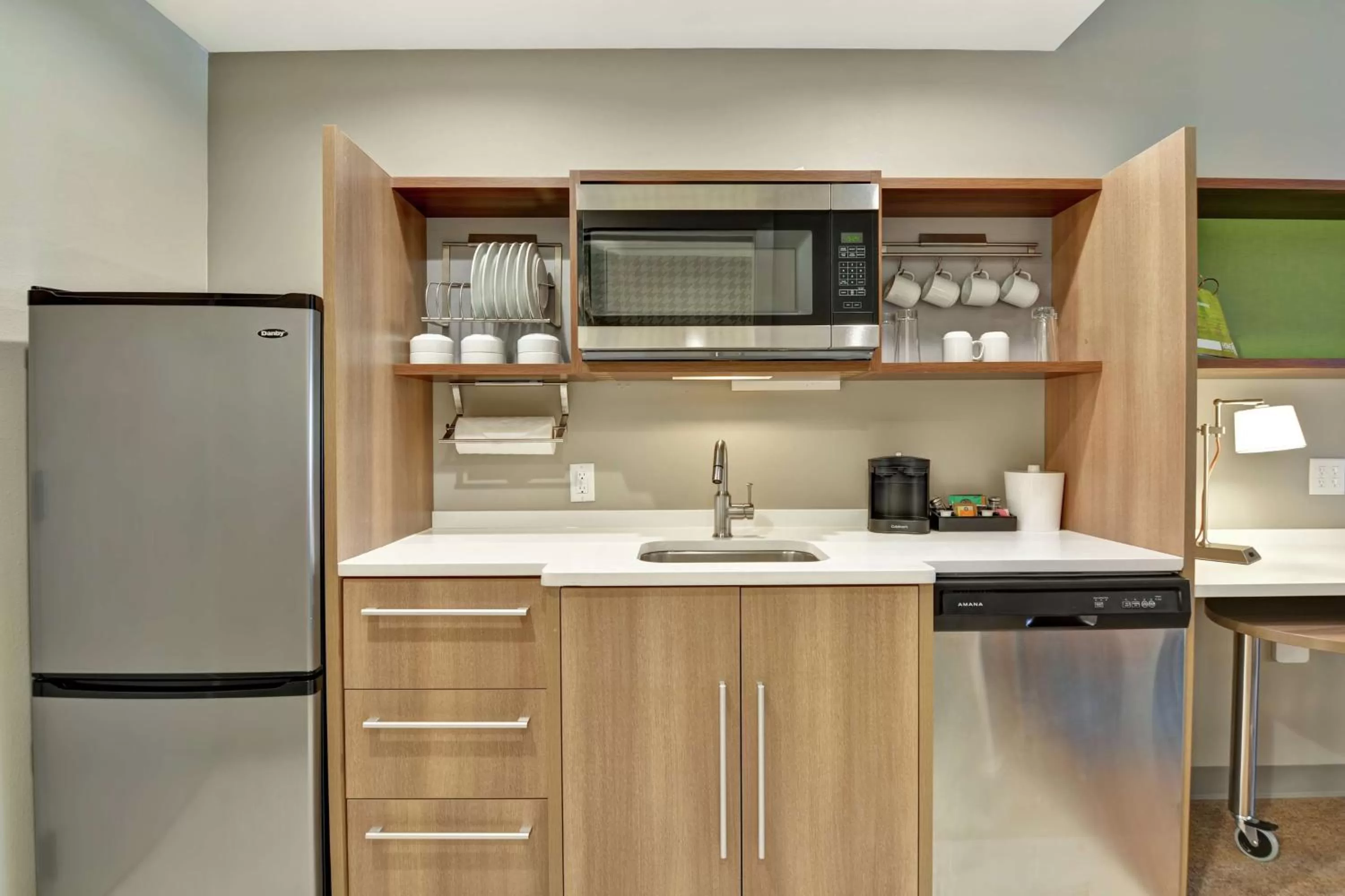 Kitchen or kitchenette in Home2 Suites By Hilton Charlotte Piper Glen
