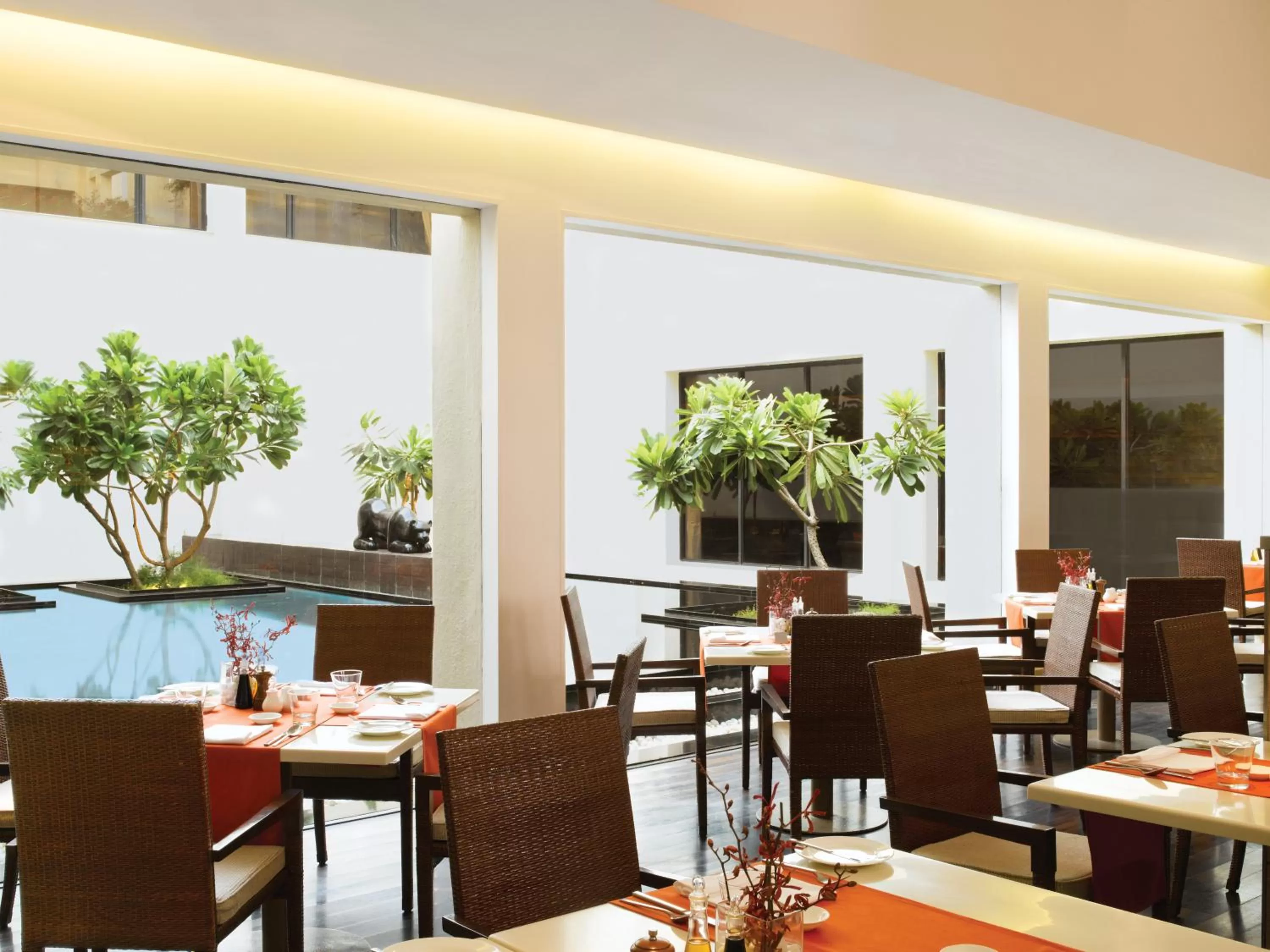 Restaurant/places to eat in Trident Chennai