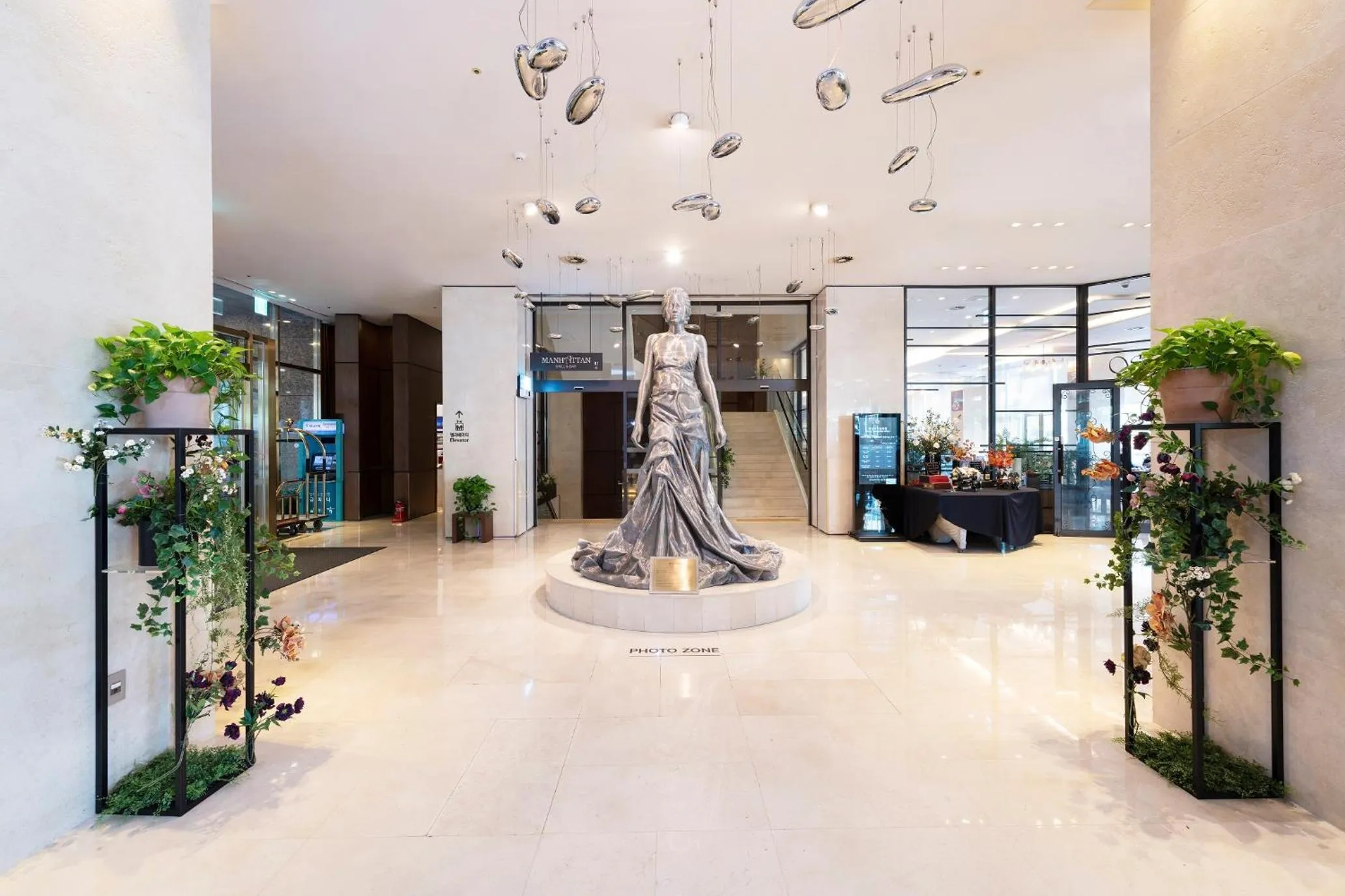 Lobby or reception in Stanford Hotel Seoul