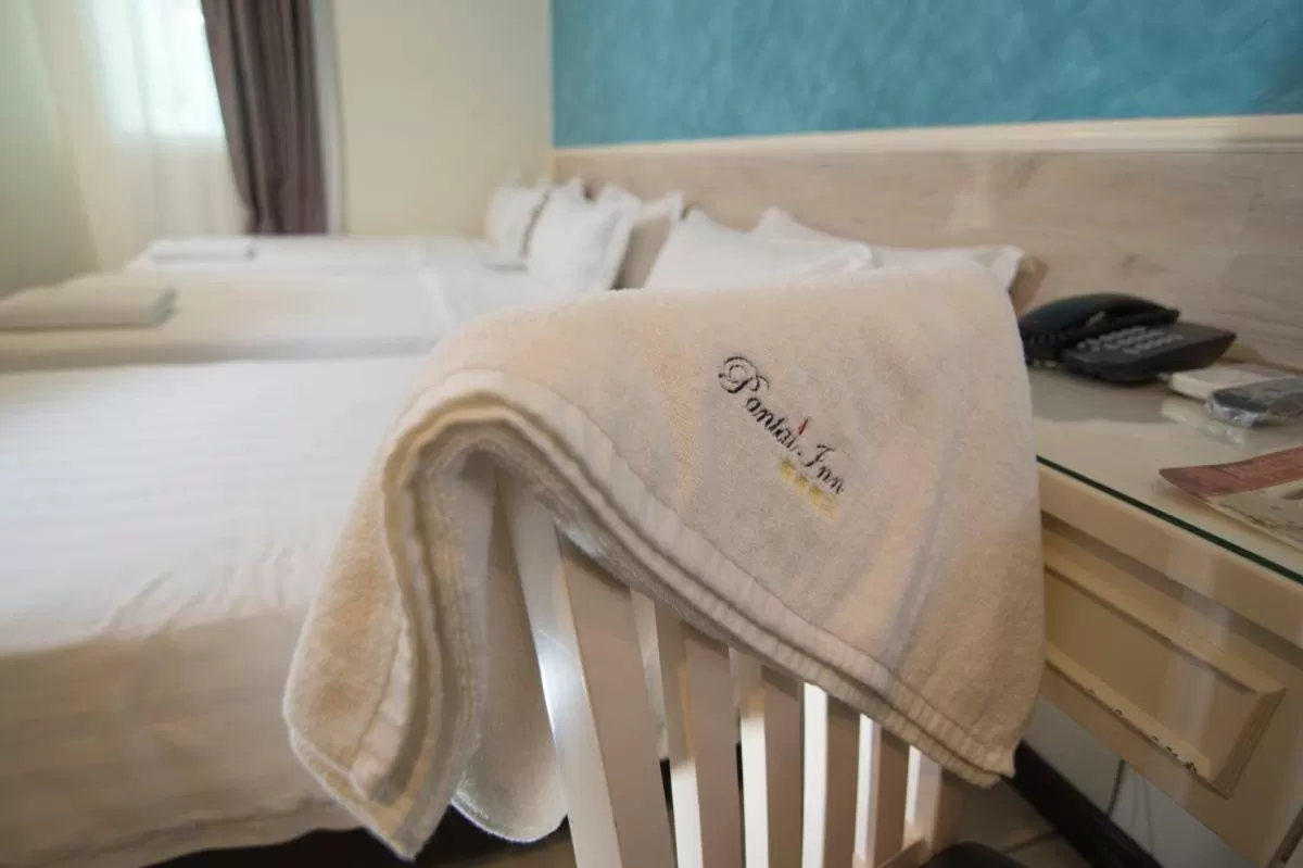 Bed in Pantai Inn Kota Kinabalu