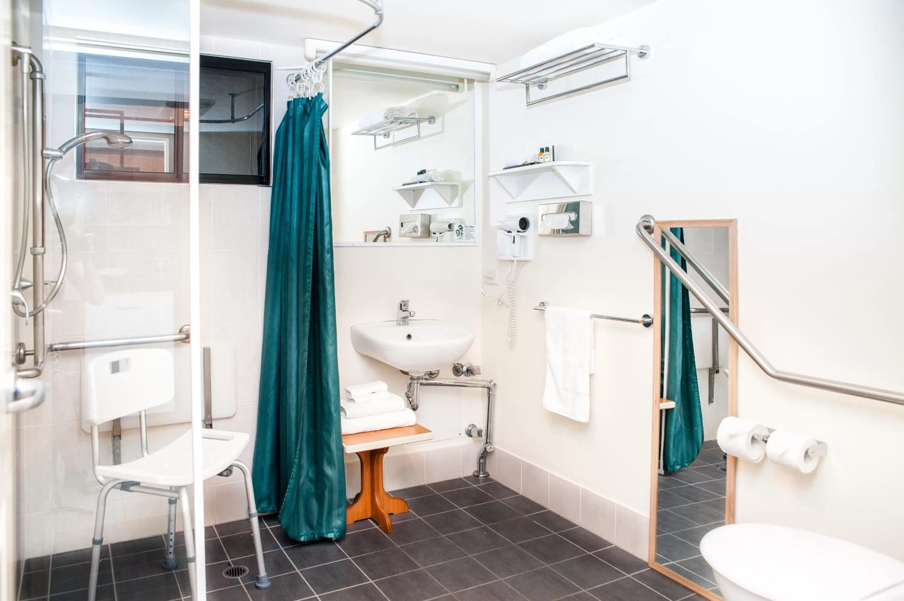 Pegasus Motor Inn and Serviced Apartments