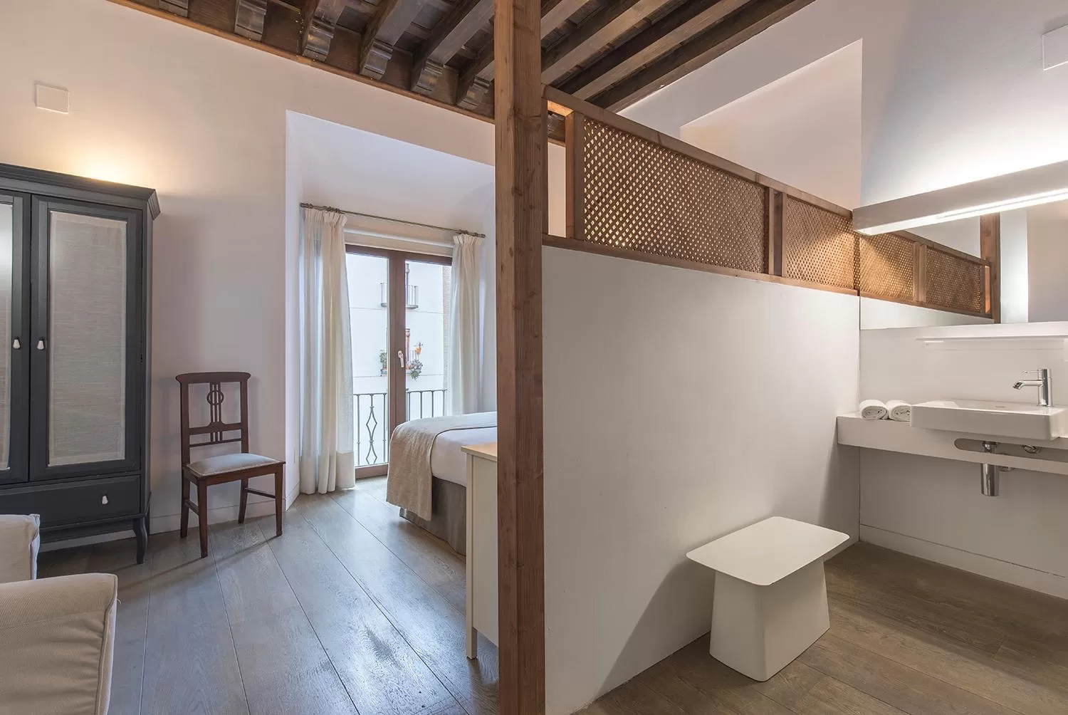 Toilet in Shine Albayzín