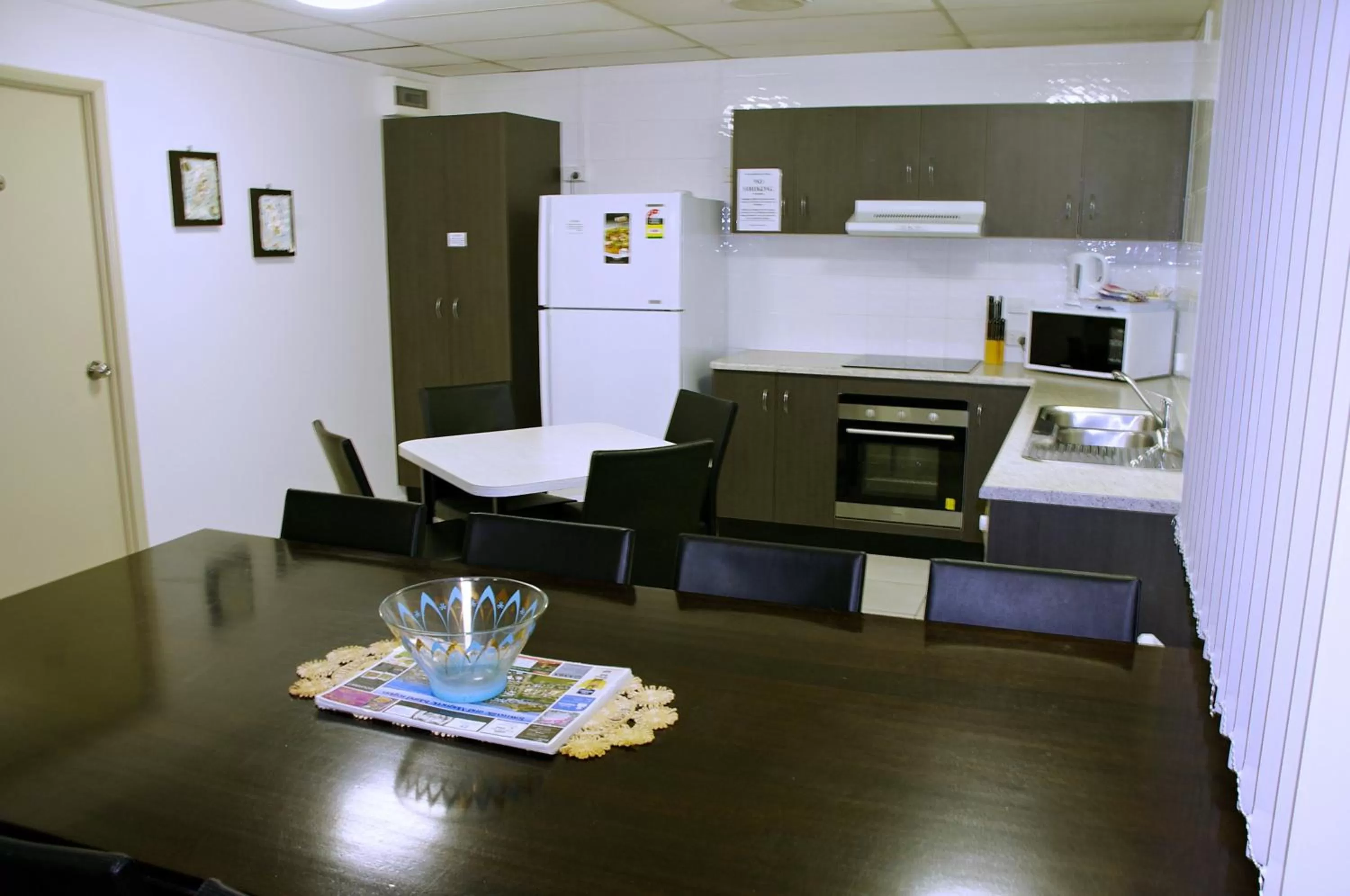 Dining area in Cedar Lodge Motel