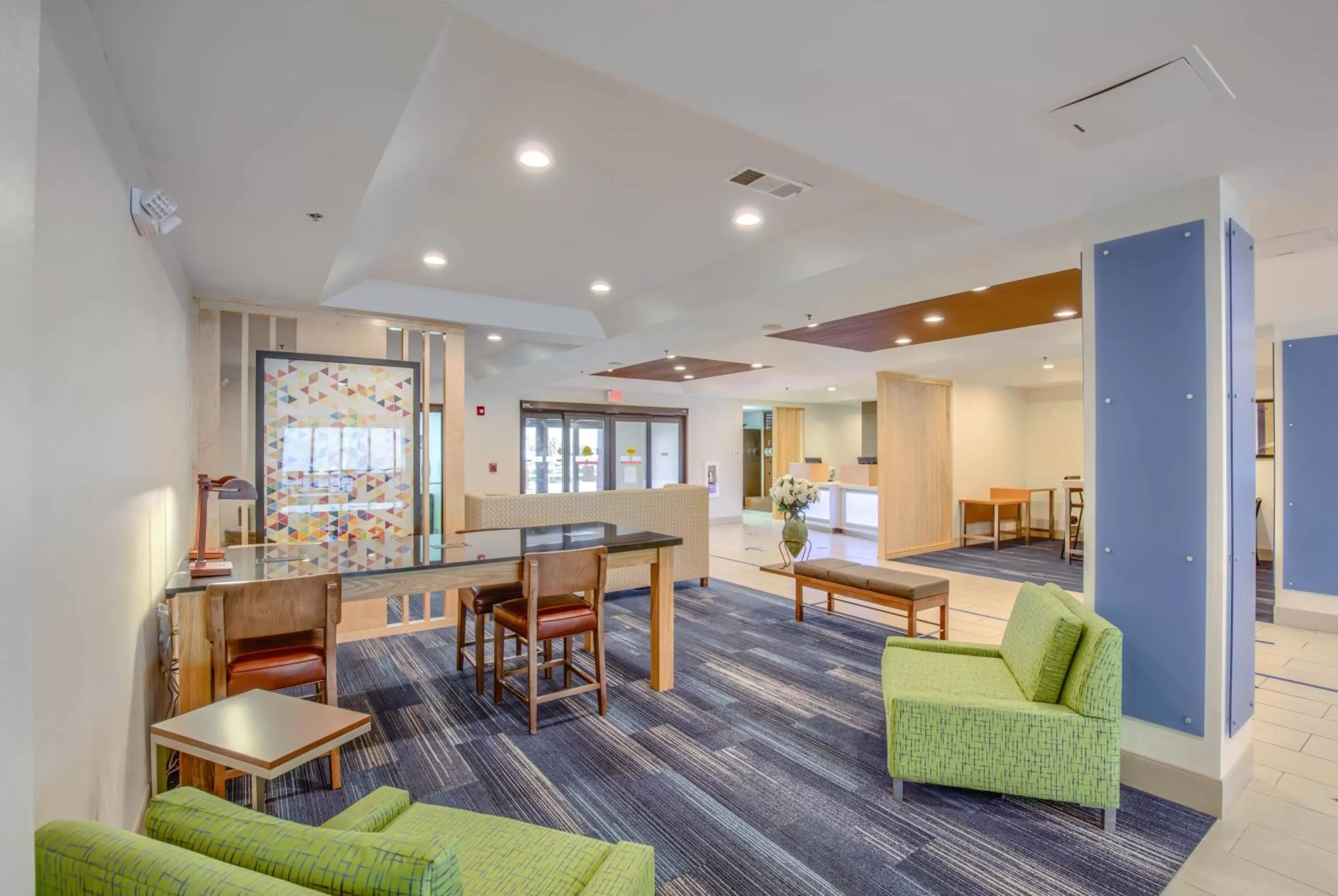 Lobby or reception in Holiday Inn Express Hotel & Suites Gulf Shores by IHG