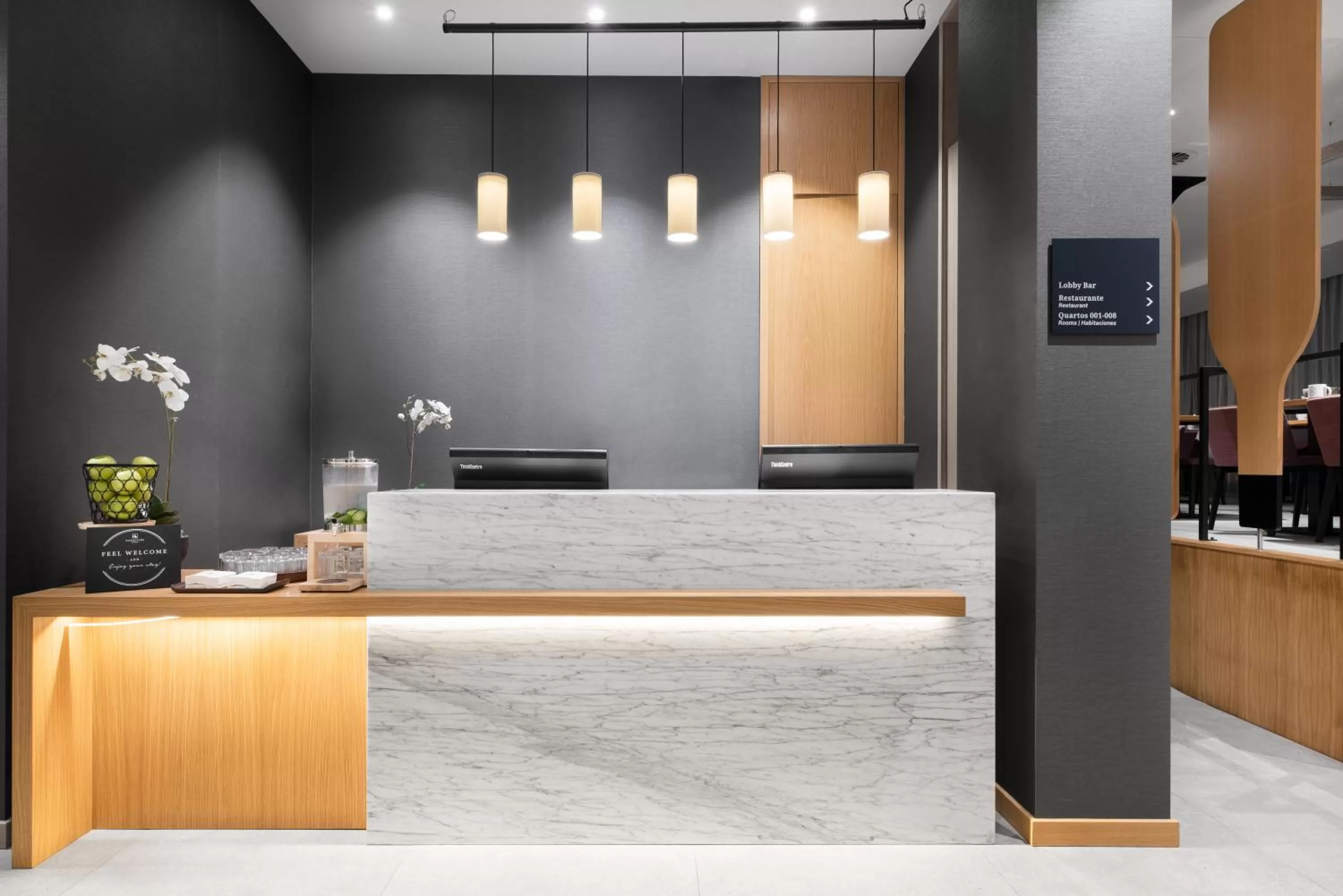 Lobby or reception in Eurostars Porto Centro