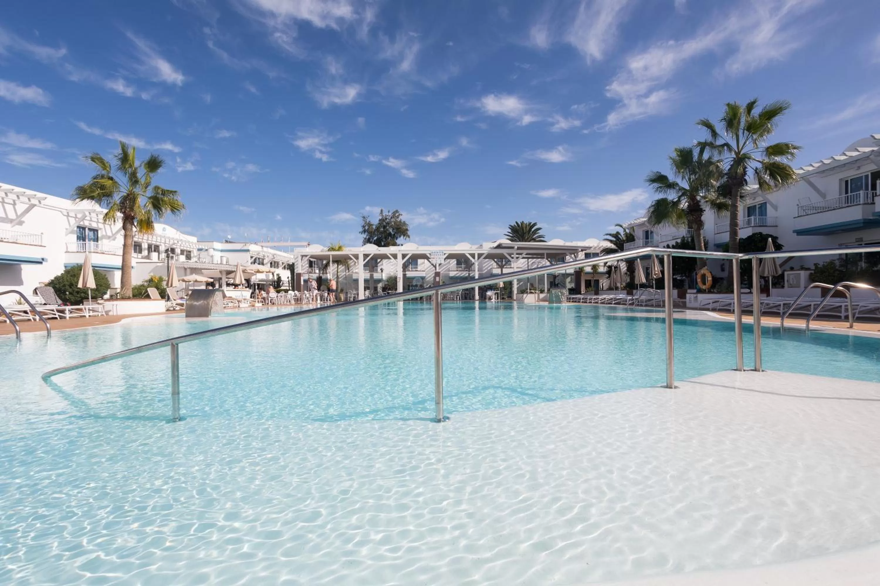Swimming pool in Hotel Arena Beach