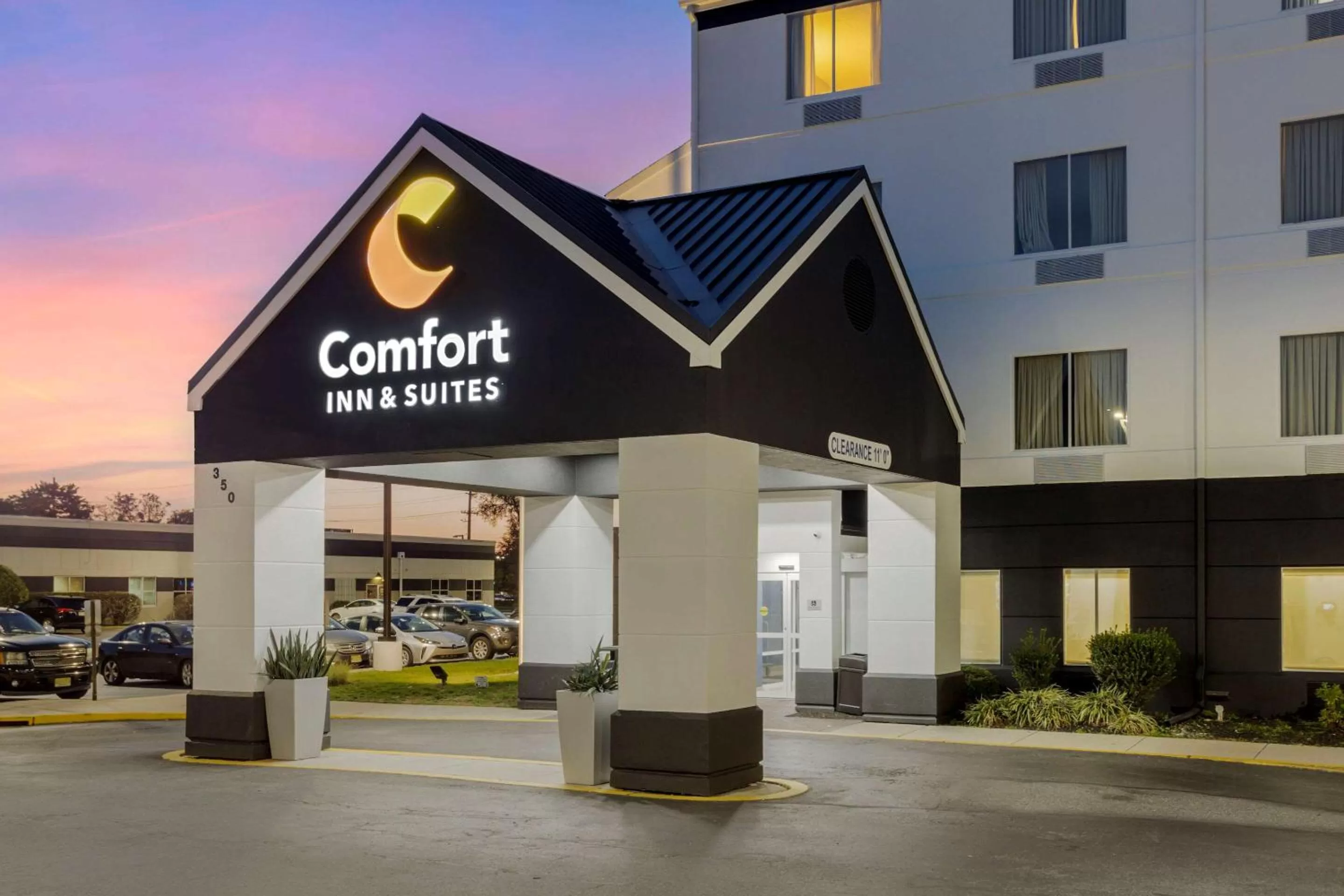 Property building in Comfort Inn & Suites Mt Laurel-Philadelphia