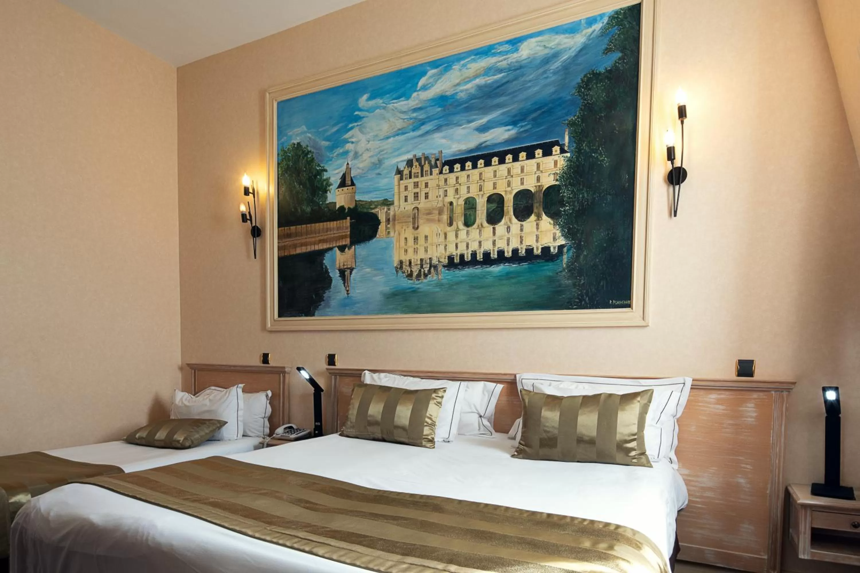 Bedroom, Bed in Best Western Central Hotel