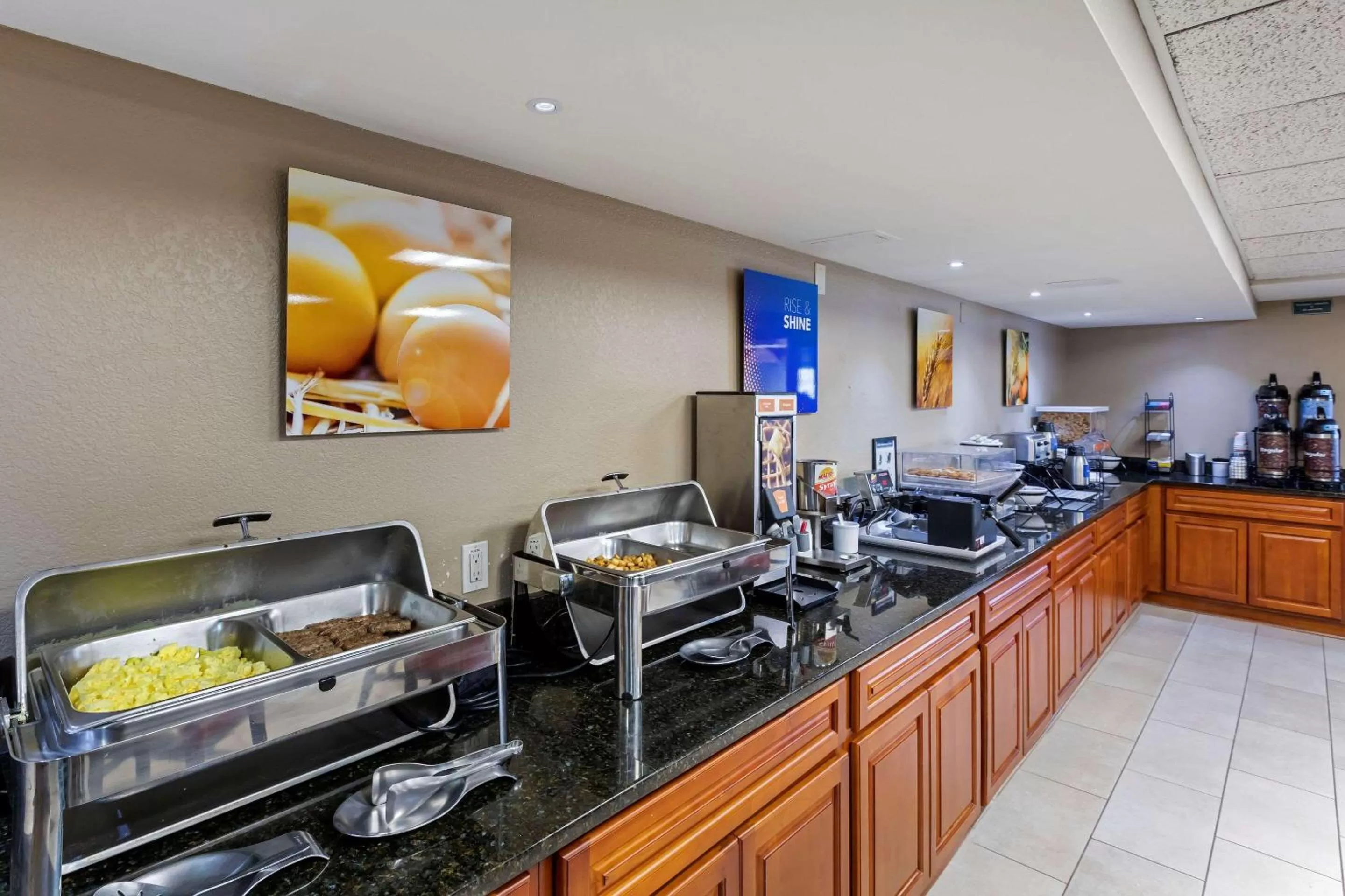 Restaurant/places to eat in Comfort Inn & Suites Jackson - West Bend