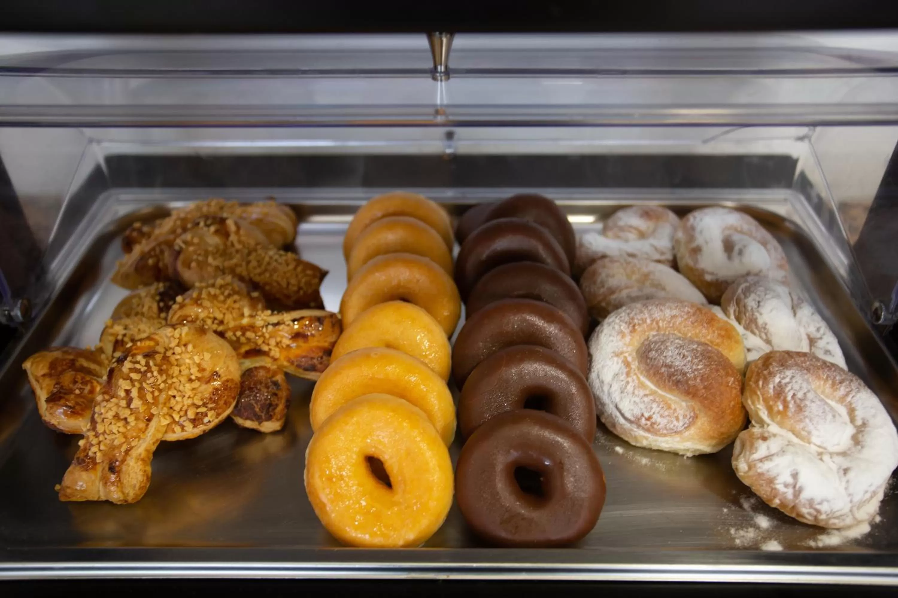 Buffet breakfast in Monte Triana