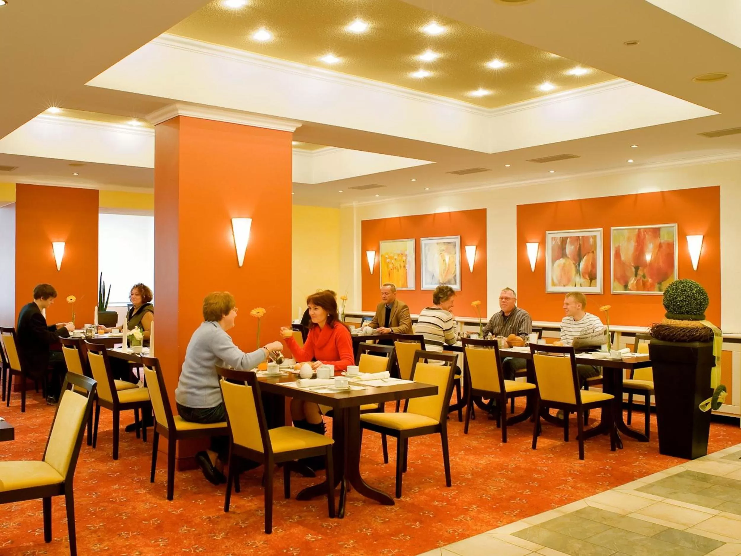 Restaurant/places to eat in IDINGSHOF Hotel & Restaurant