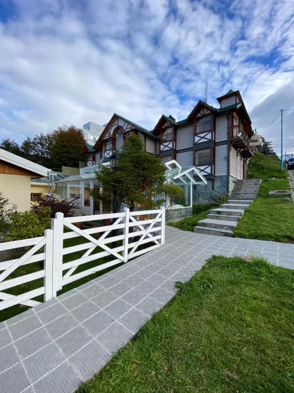 Facade/entrance in Hostería Patagonia Jarke