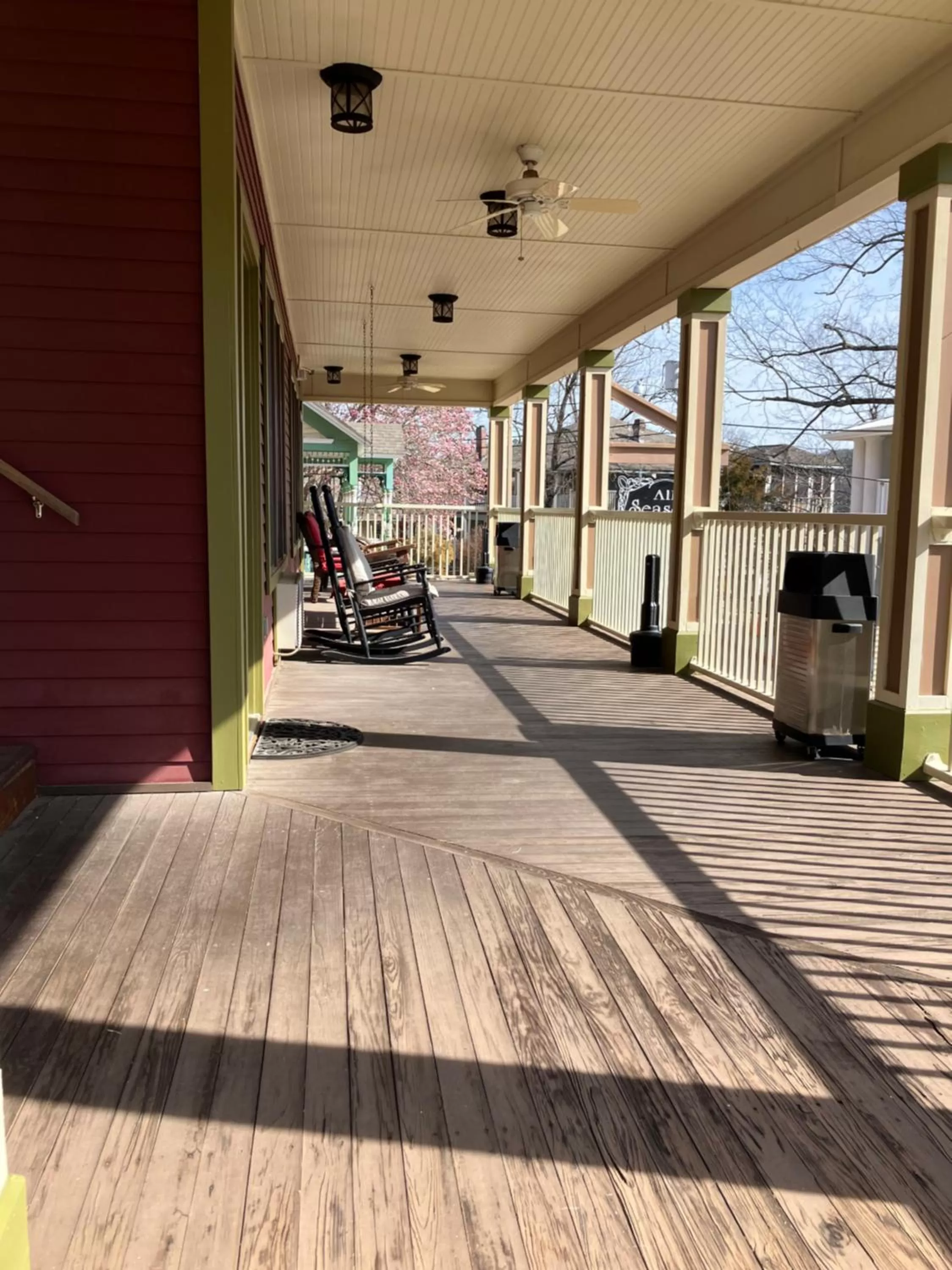 Balcony/Terrace in All Seasons Inn