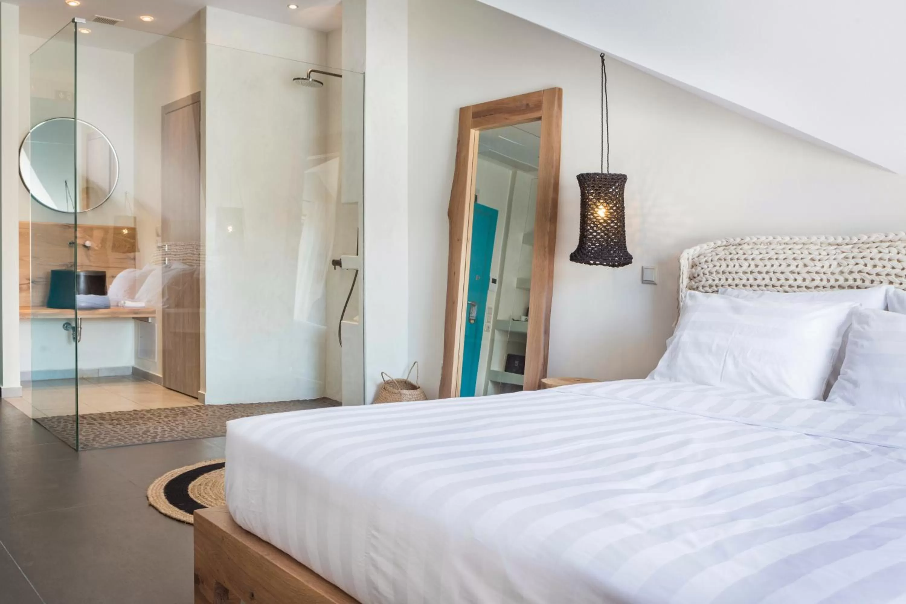 Bed in Argostoli Marina Suites