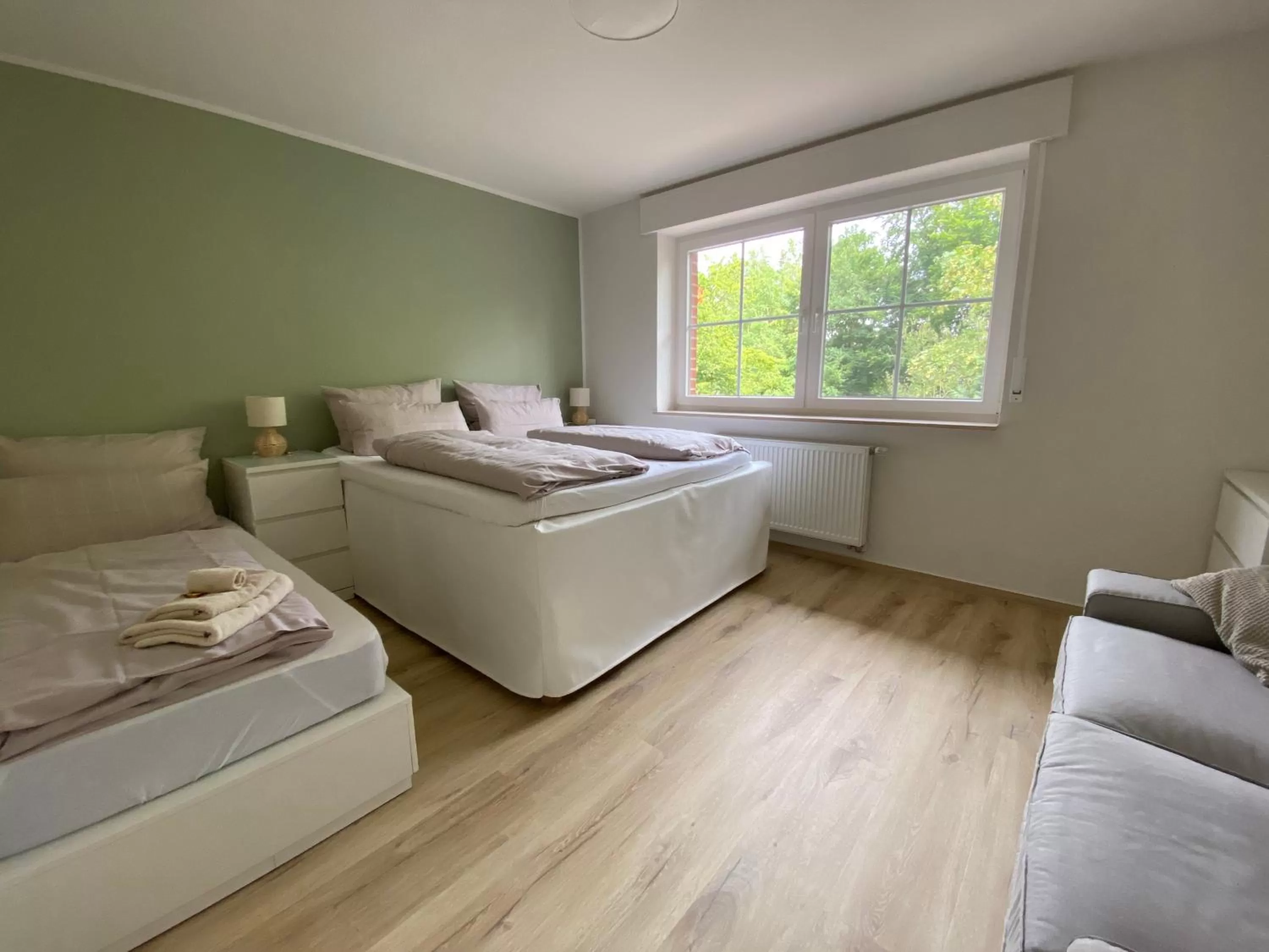 Photo of the whole room, Bed in Hotel zur Bever