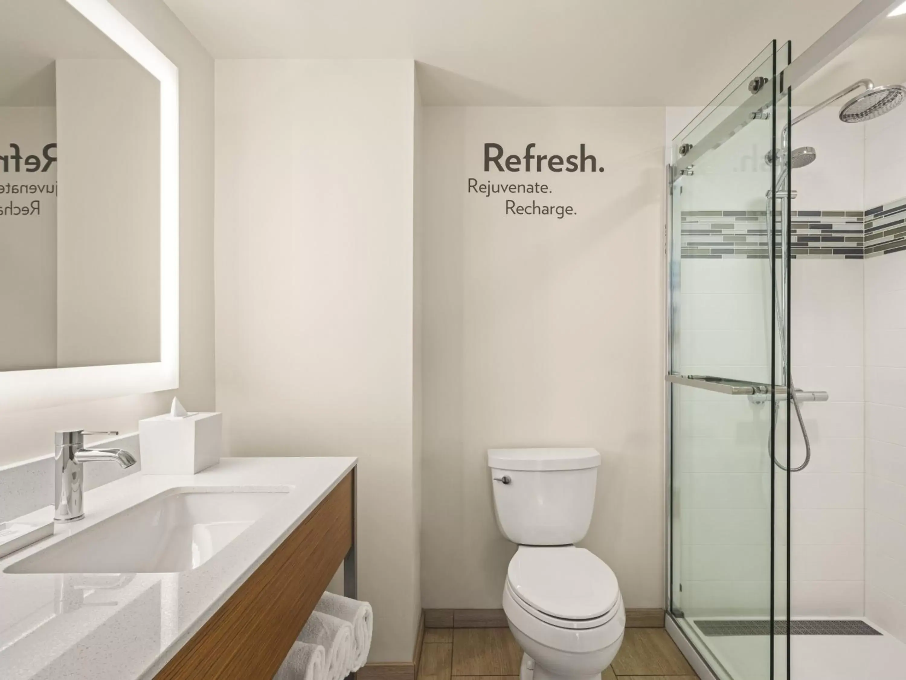 Deluxe Room in EVEN Hotel Seattle Downtown - Lake Union by IHG Deluxe Room in EVEN Hotel Seattle Downtown - Lake Union by IHG