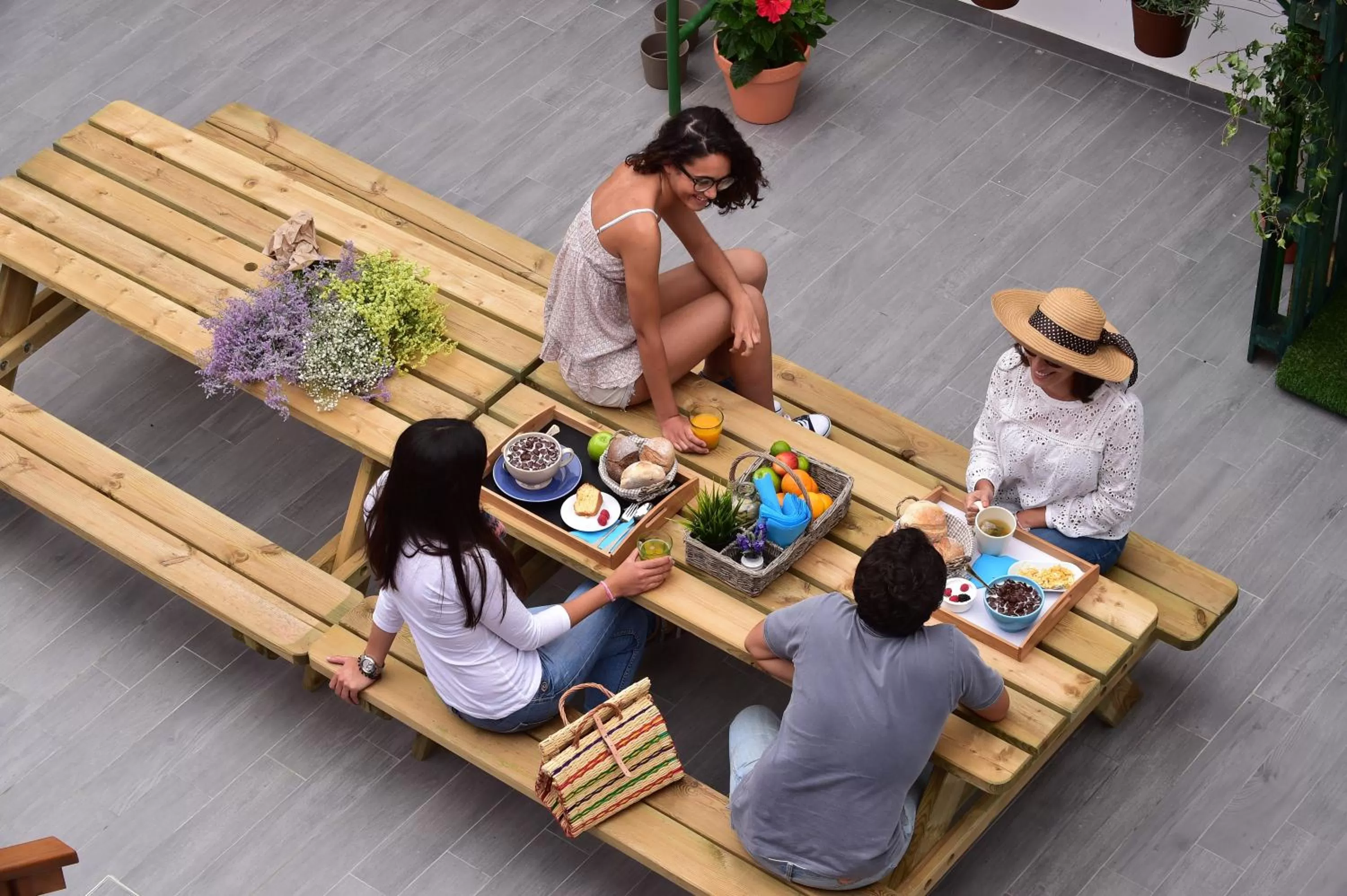 Dining area in Mercearia D'Alegria Boutique B&B