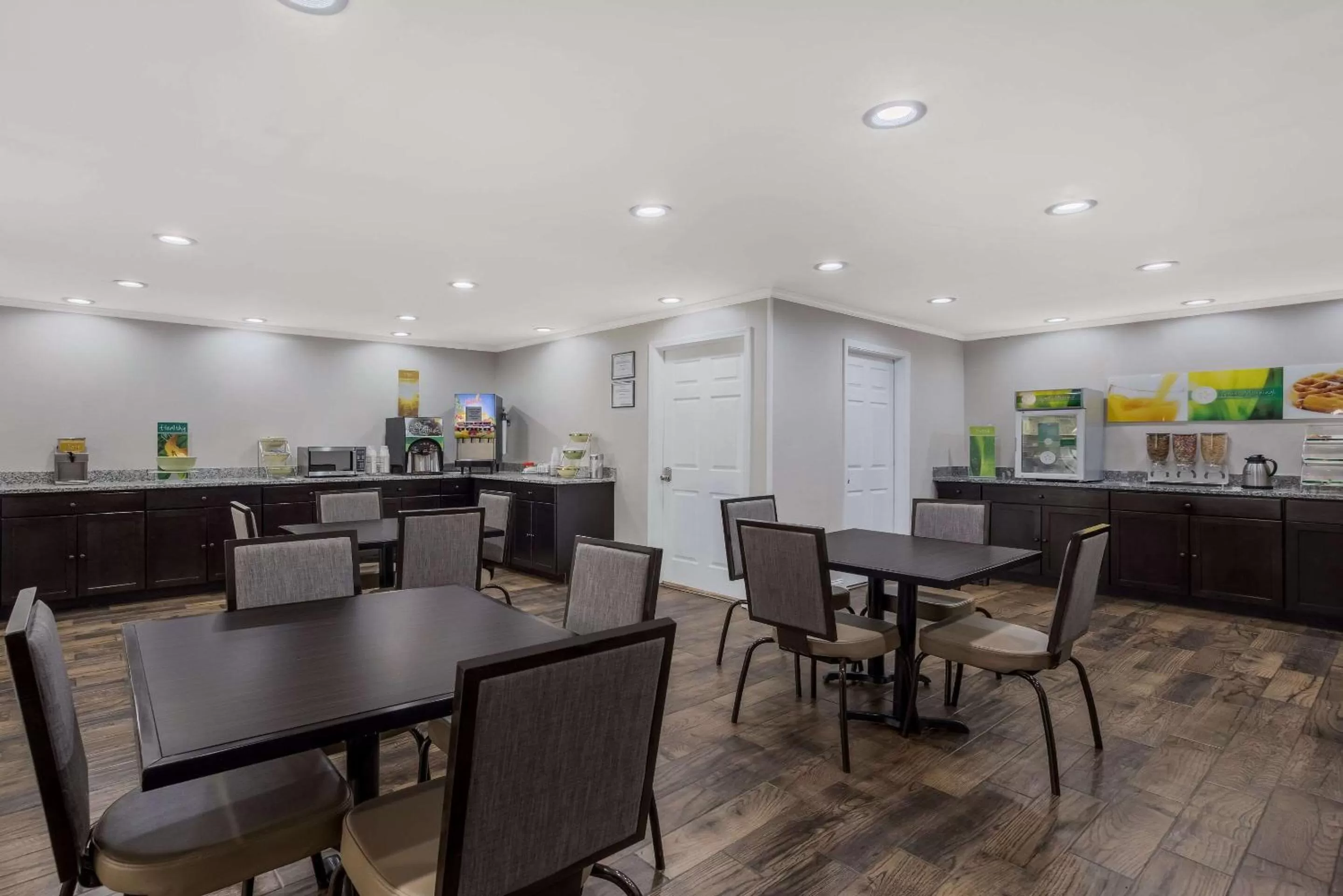 Breakfast in Quality Inn Moultrie