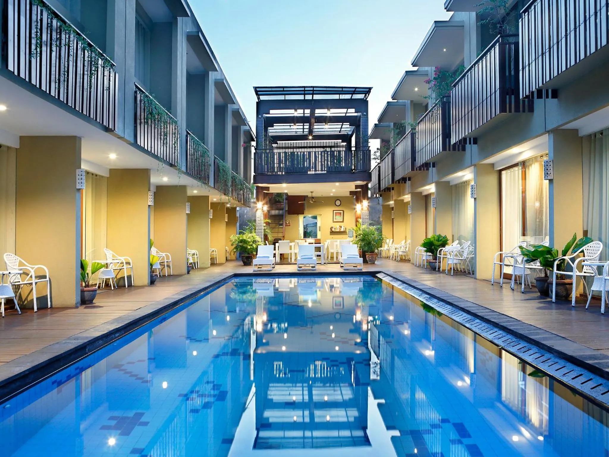 Swimming pool in Devata Suites and Residence