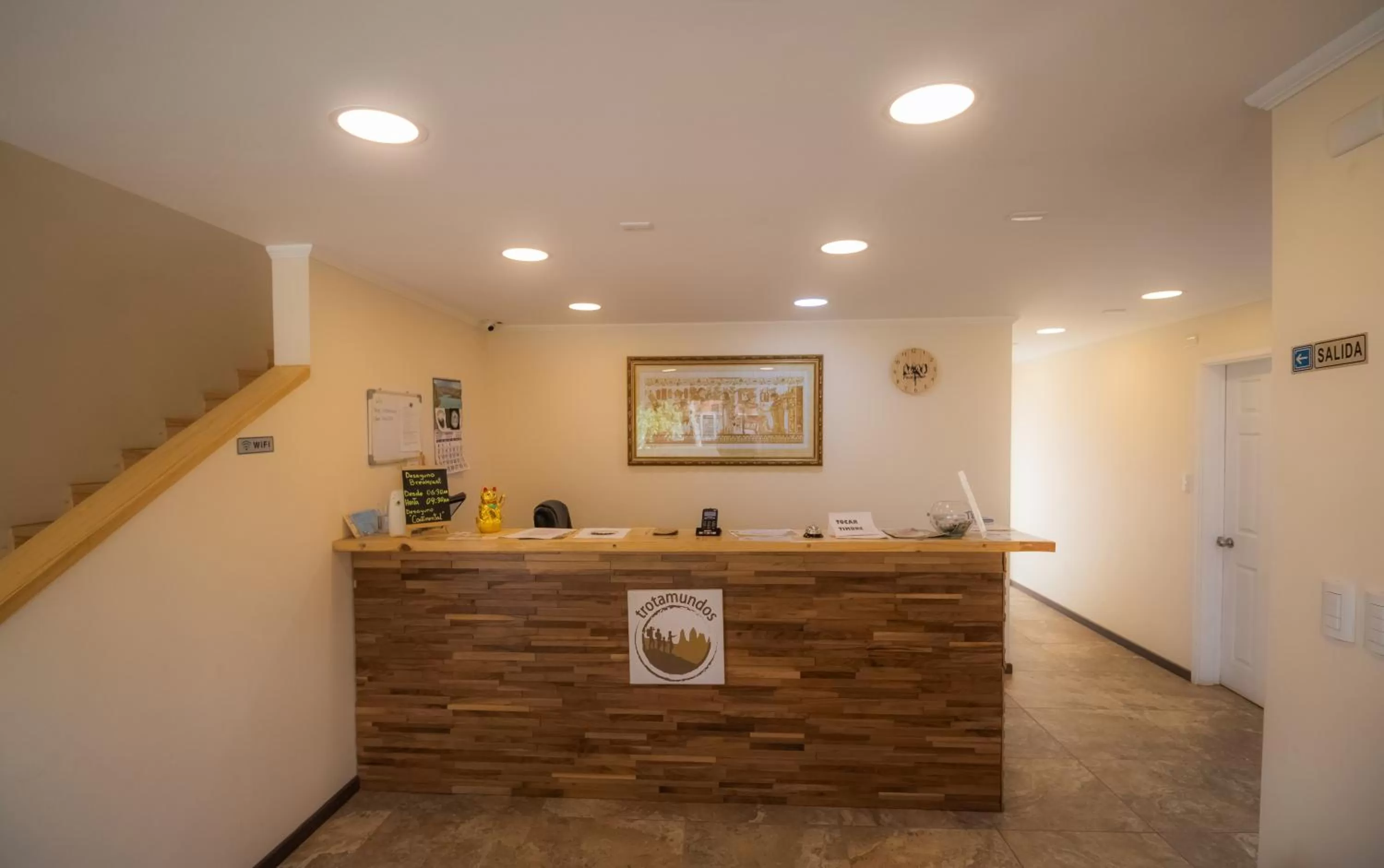 Facade/entrance, Lobby/Reception in Trotamundos