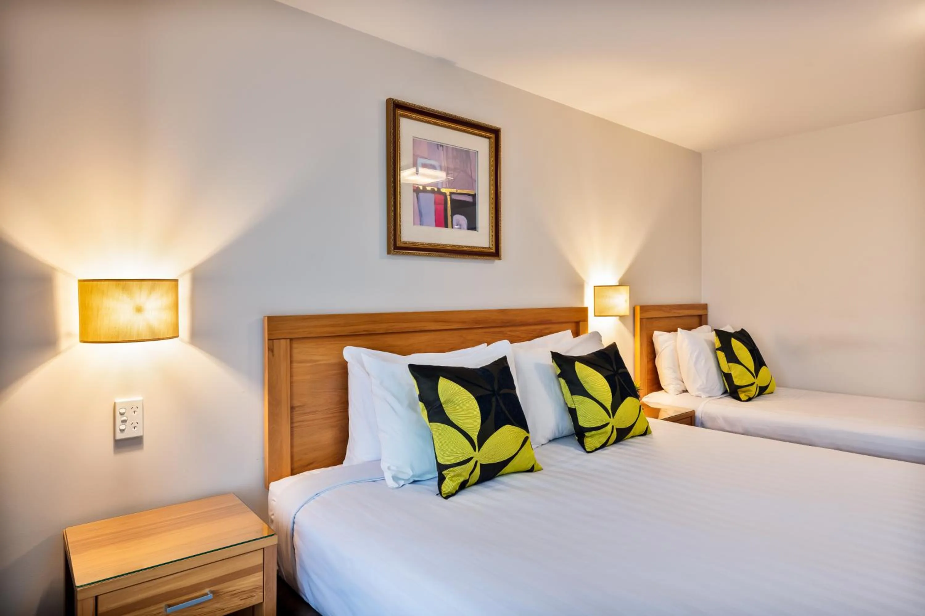 Bed in Alexander Inn