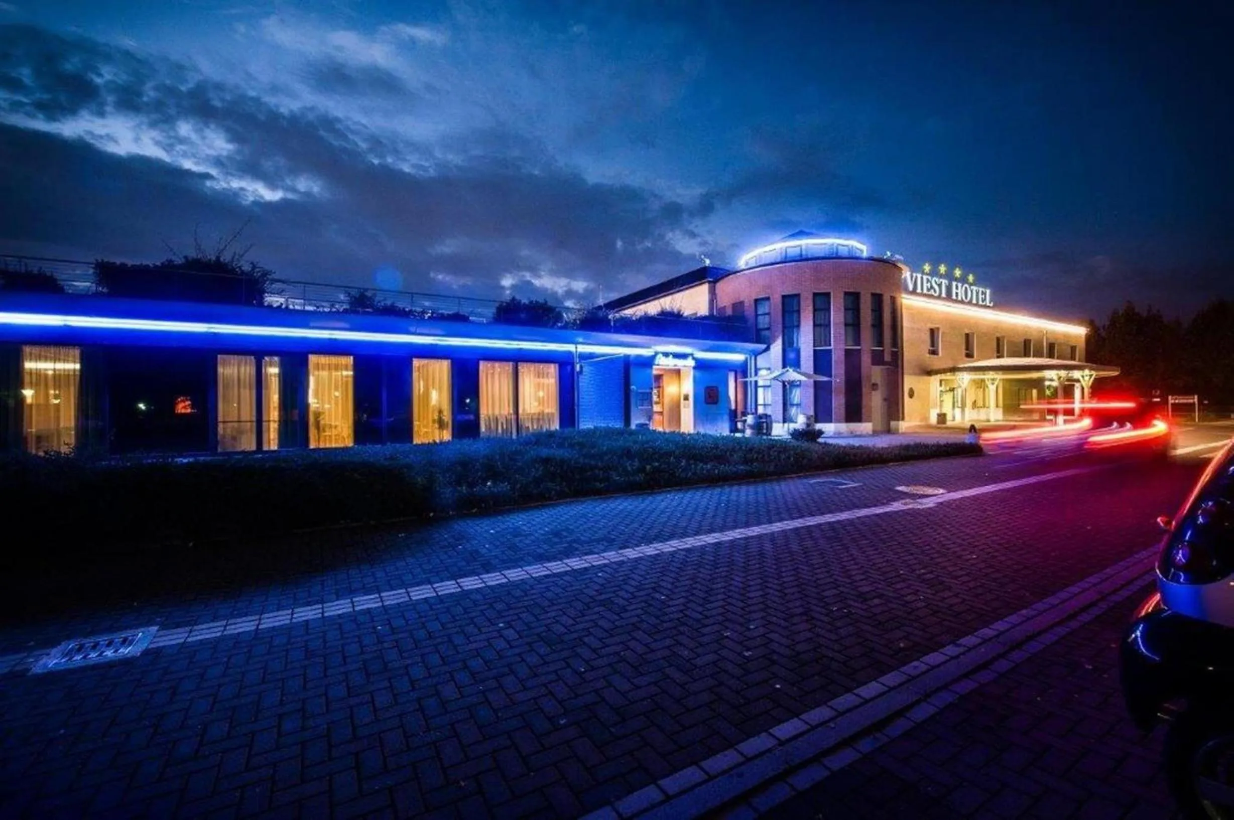 Property building in Hotel Viest