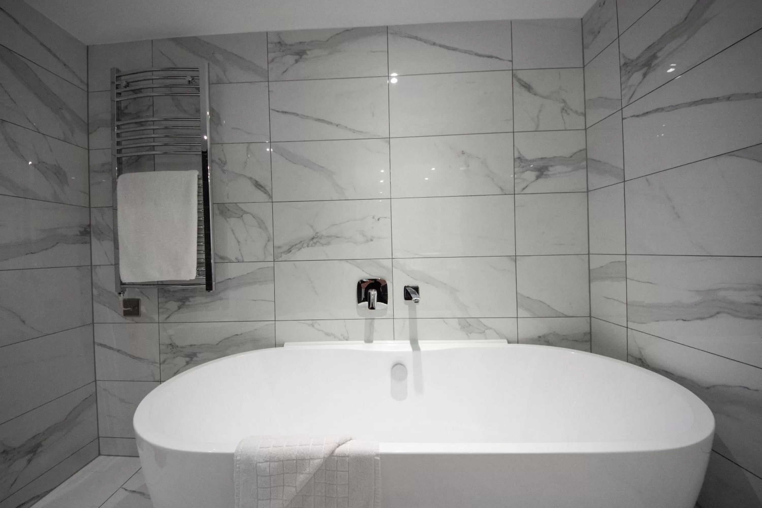 Bathroom in Best Western Abbots Barton Hotel