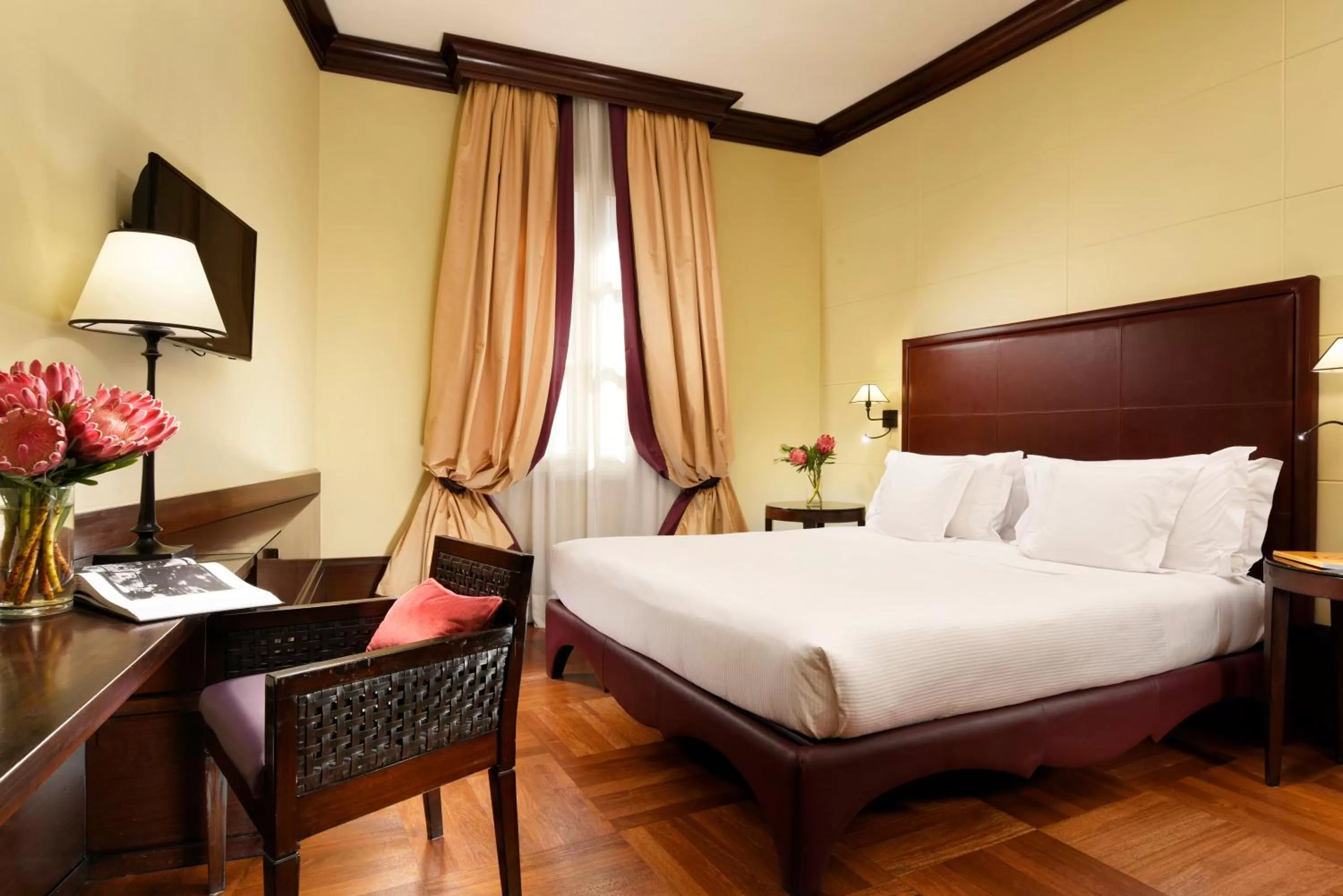 Bed in Hotel L'Orologio Firenze - WTB Hotels
