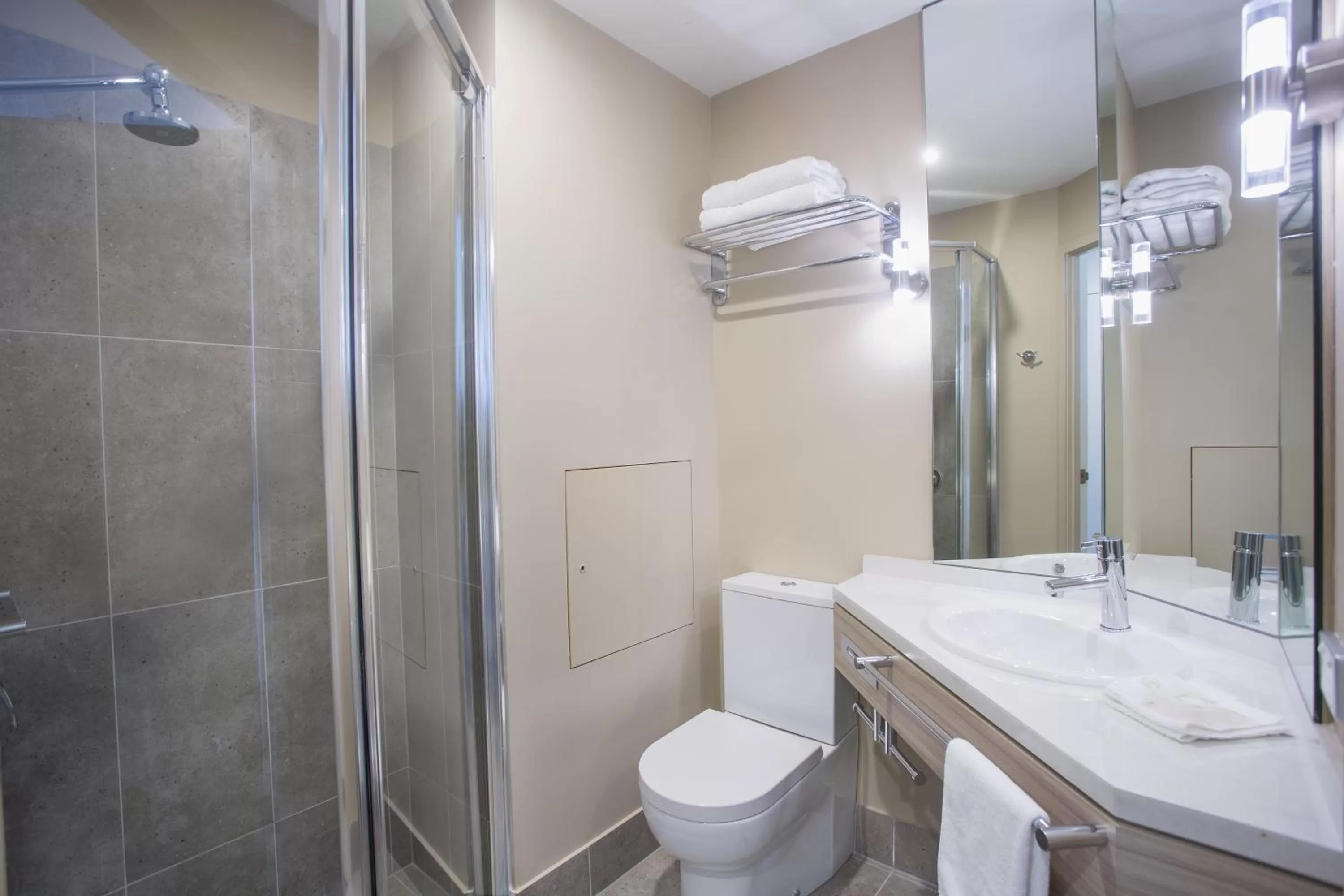 Bathroom in Ibis Mackay