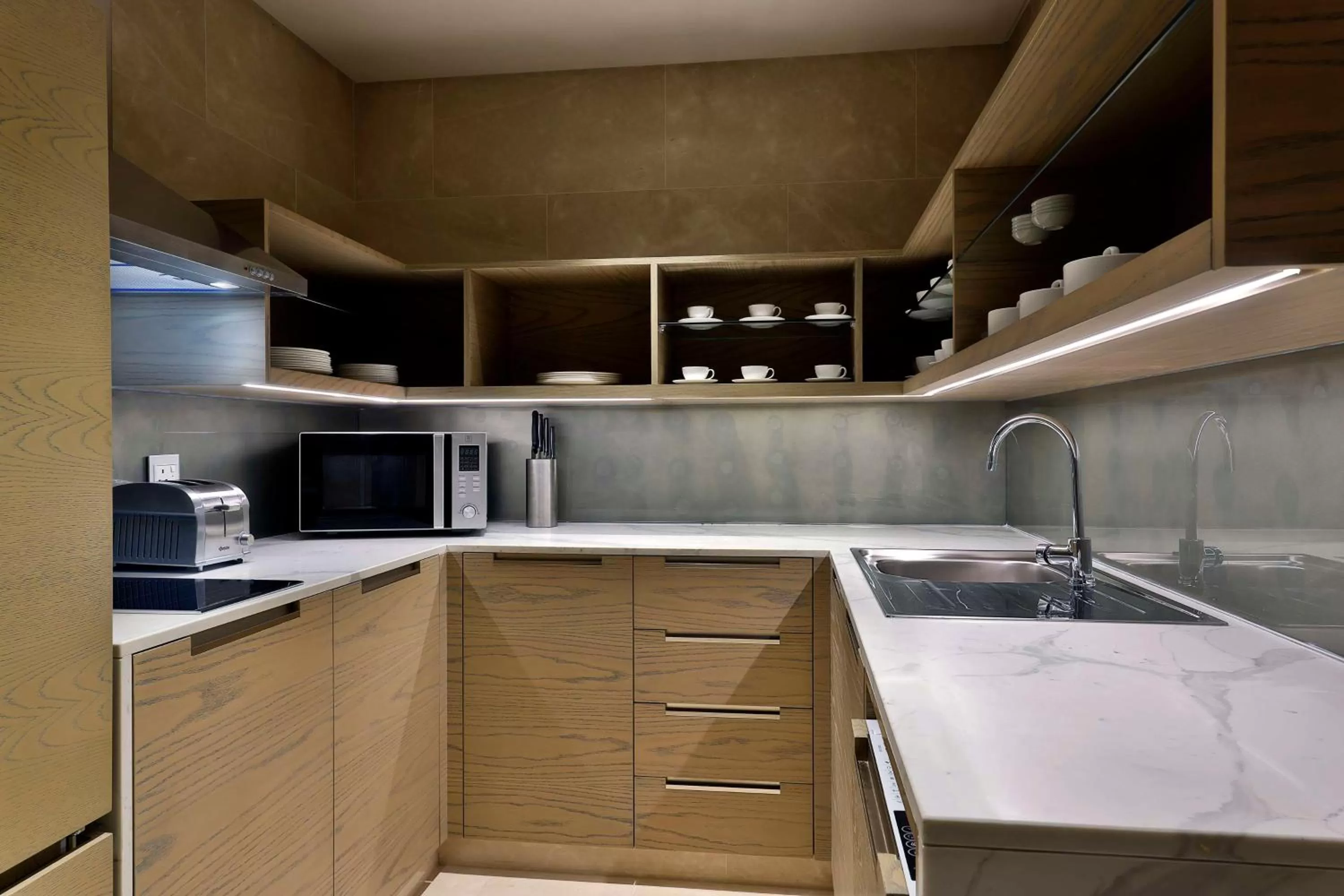 Kitchen or kitchenette in Hilton Abu Dhabi Yas Island