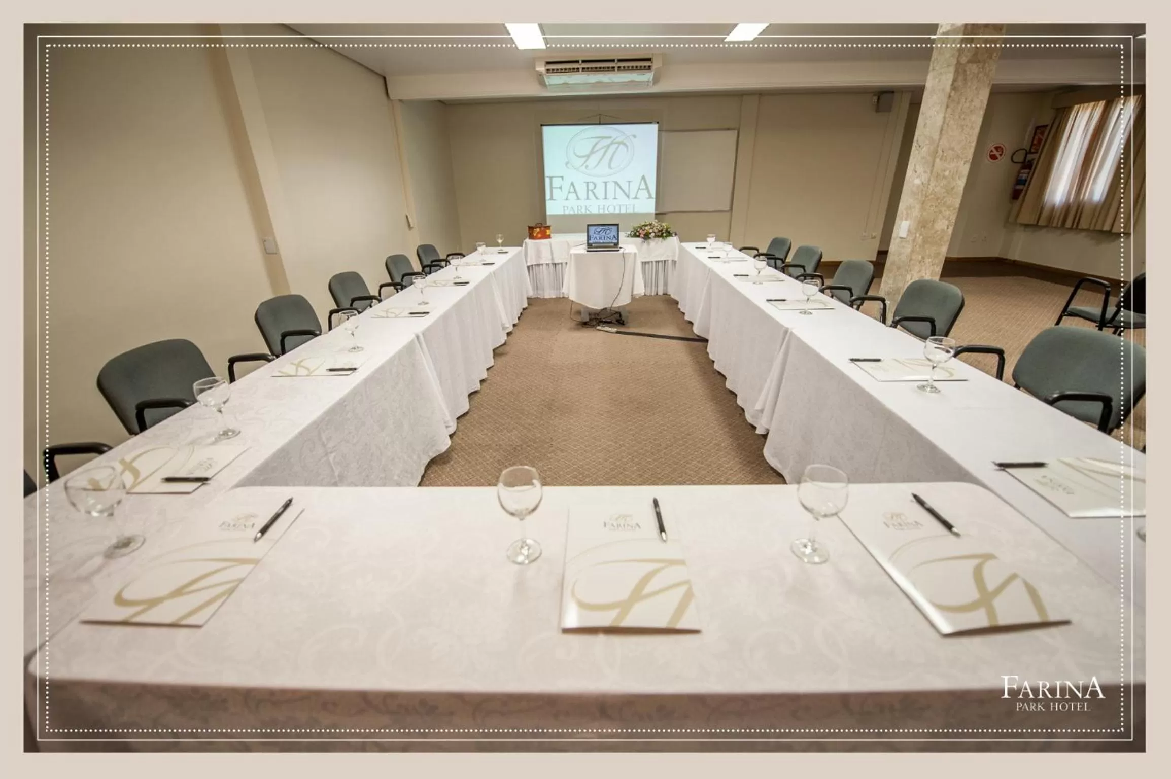 Business facilities in Farina Park Hotel