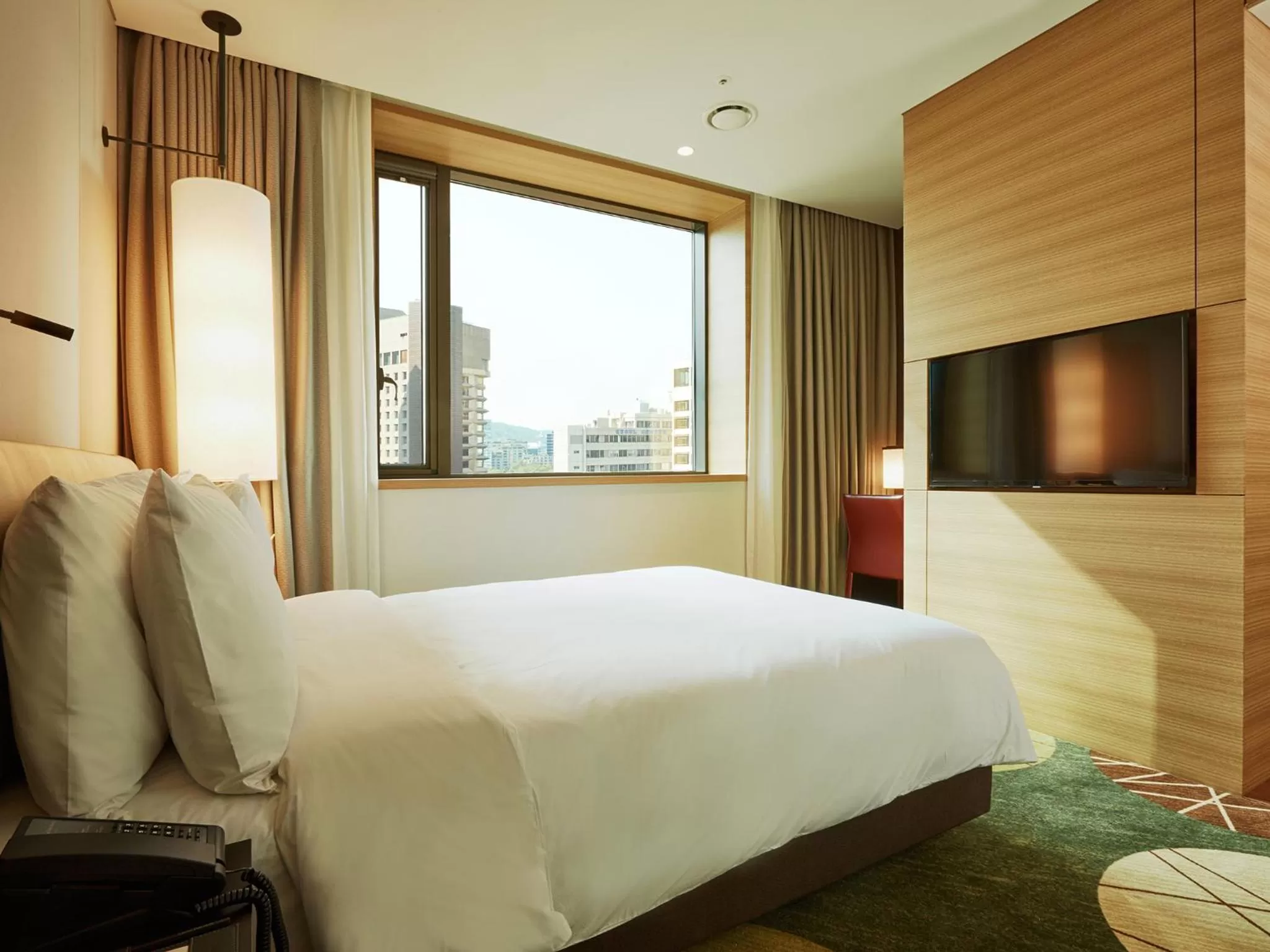 Bedroom, Bed in Crown Park Hotel Seoul