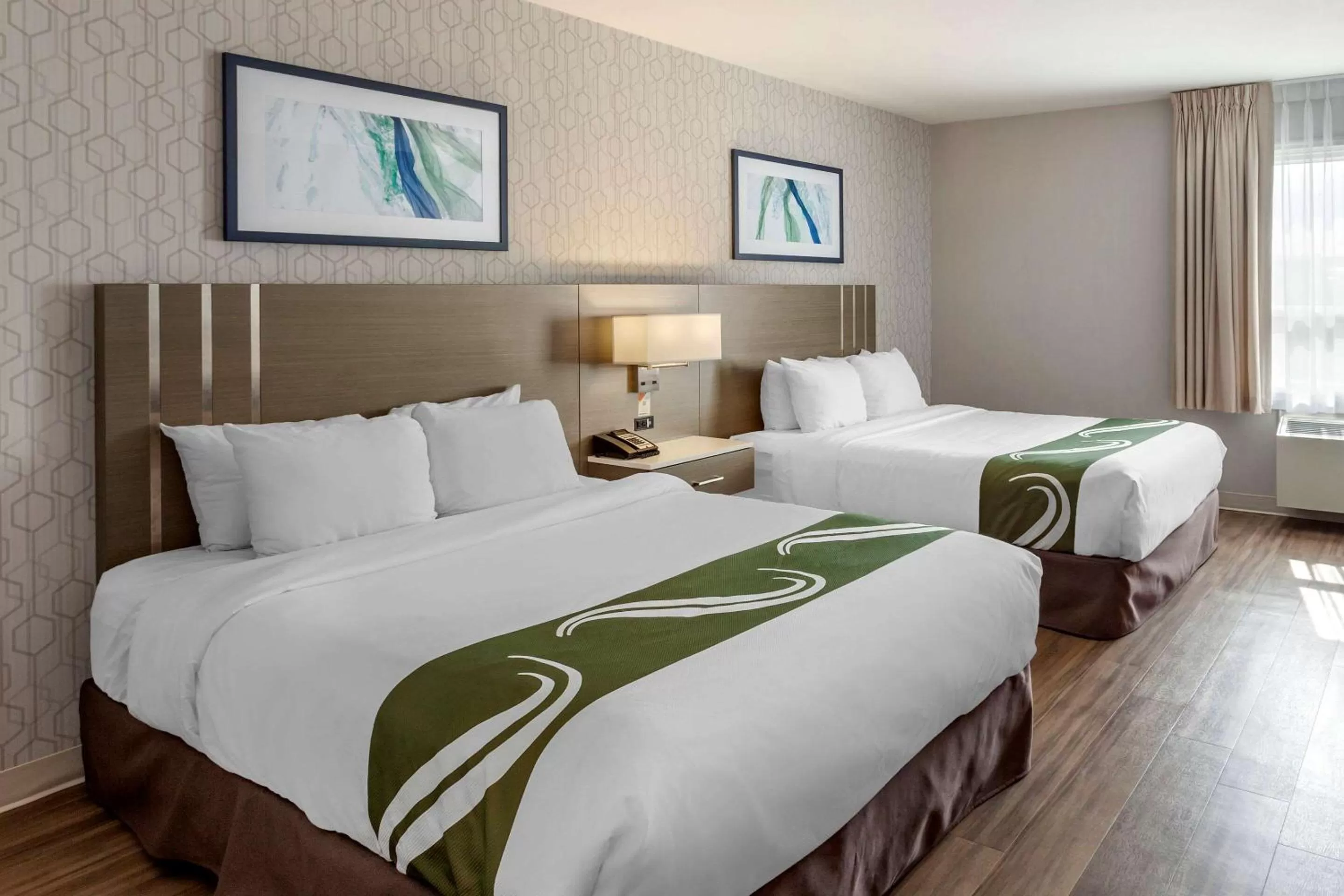 Bedroom in Quality Inn Airport West