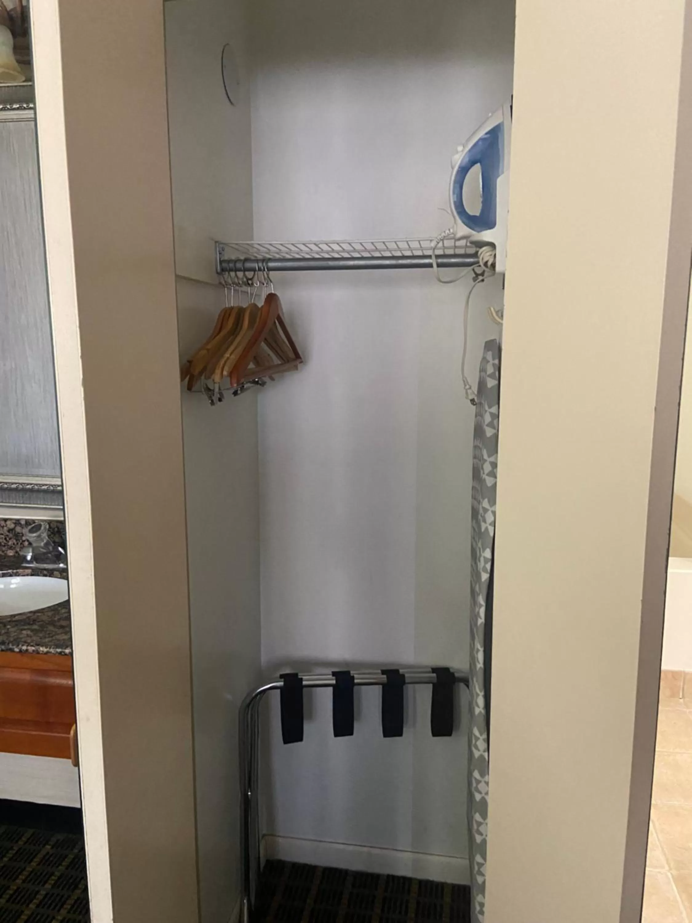 furniture in Wingate by Wyndham Gunnison Near Western Colorado University